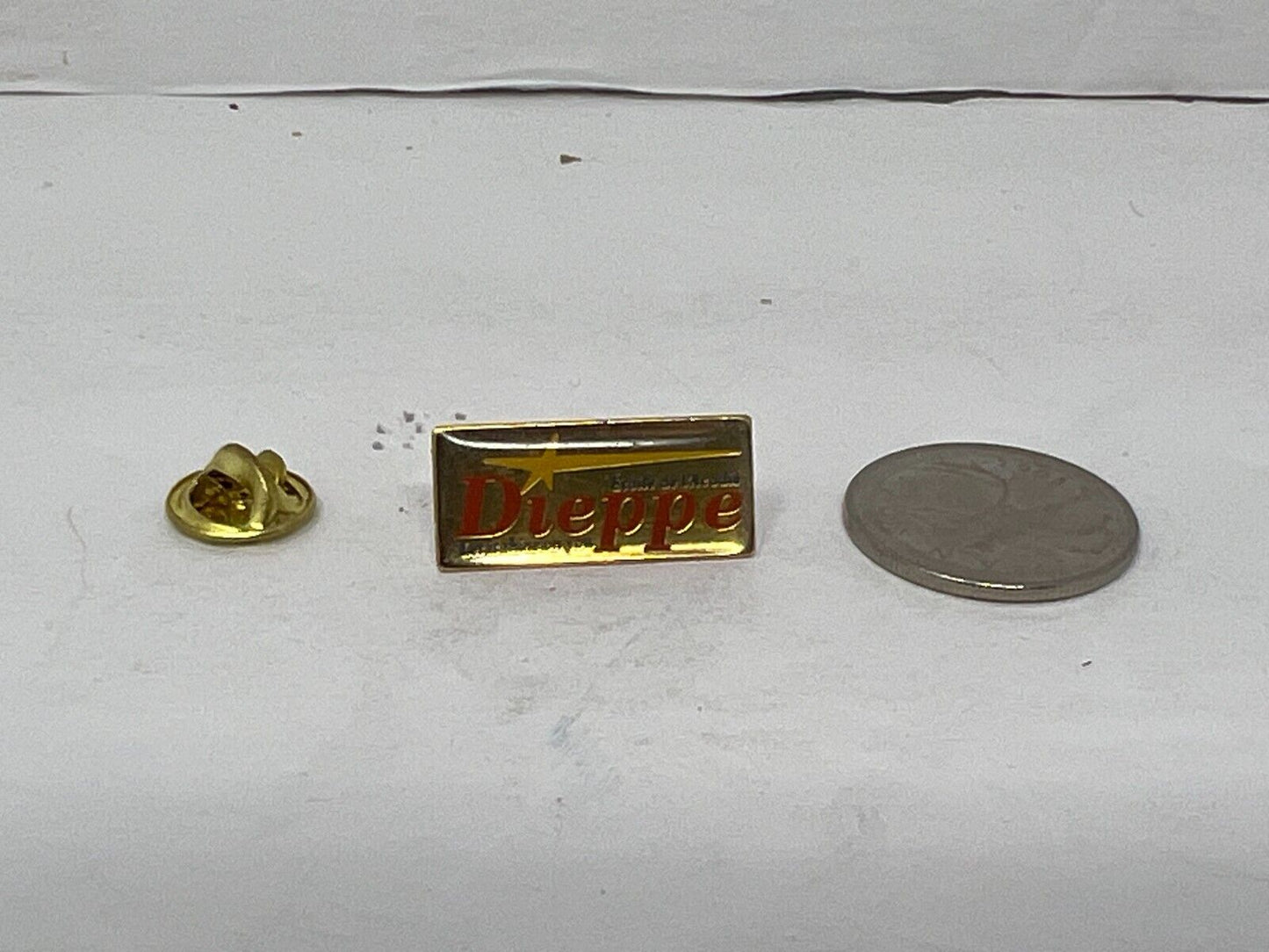 Town of Dieppe Souvenir Cities & States Lapel Pin SP6 V8
