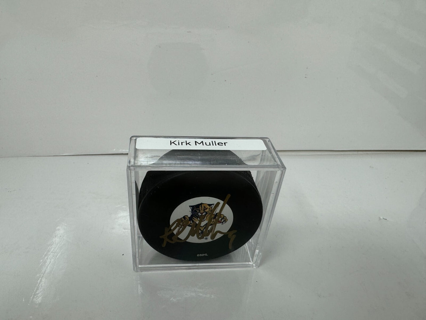 44902400