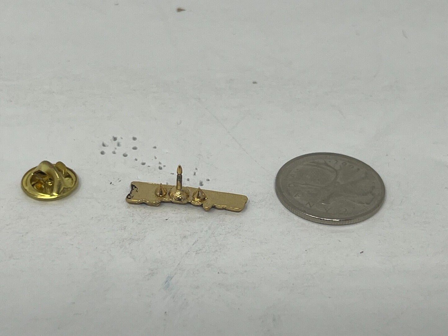 City of Moncton New Brunswick Souvenir Cities & States Lapel Pin SP6 V12