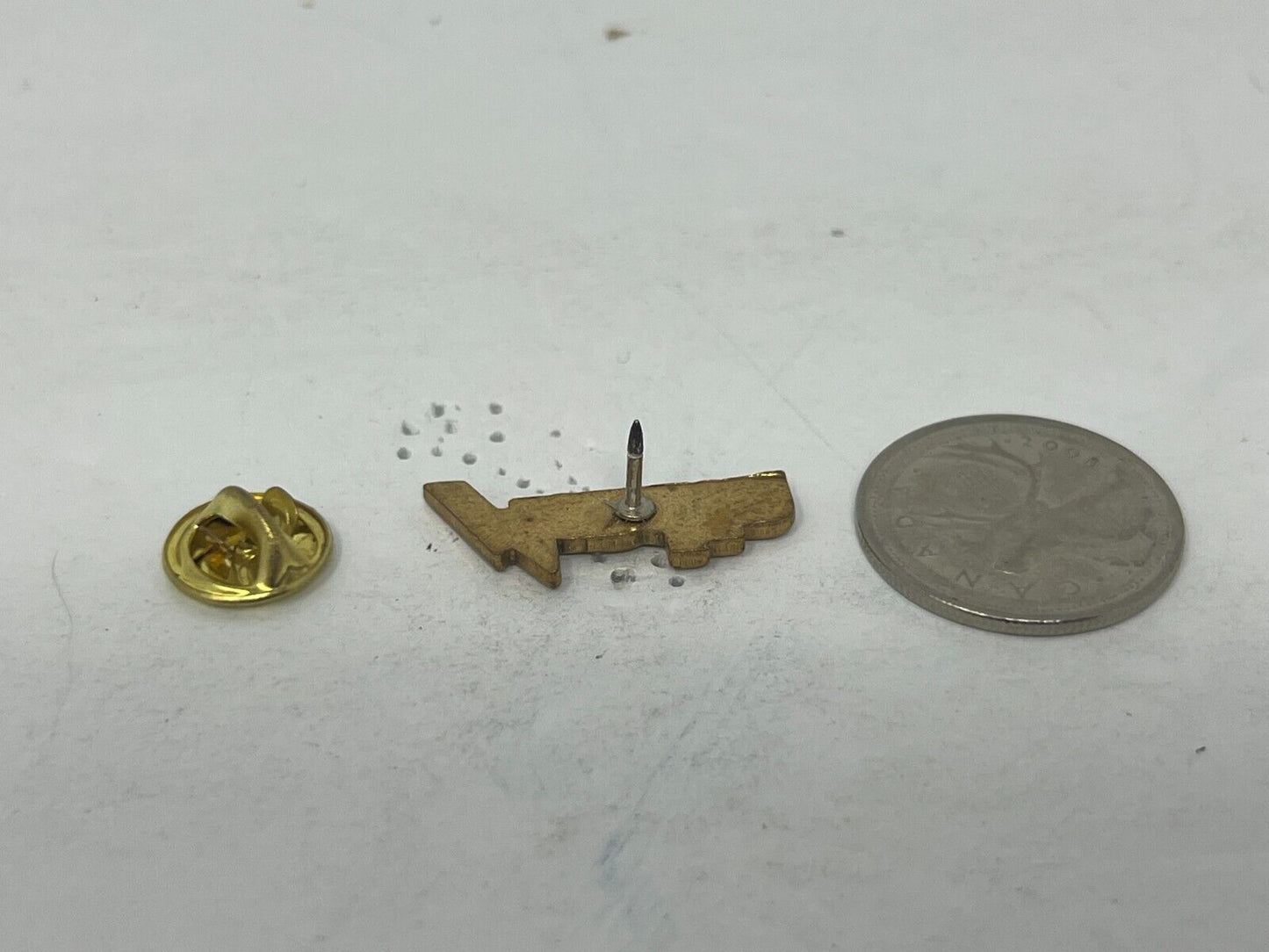 Moncton New Brunswick Souvenir Cities & States Lapel Pin SP6 V18