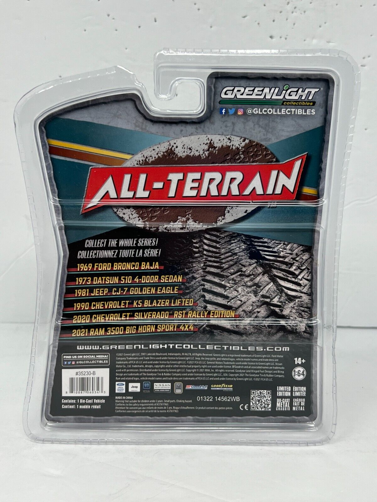 Greenlight All-Terrain 1973 Datsun 510 Sedan 4-Door 1:64 Diecast Version 3