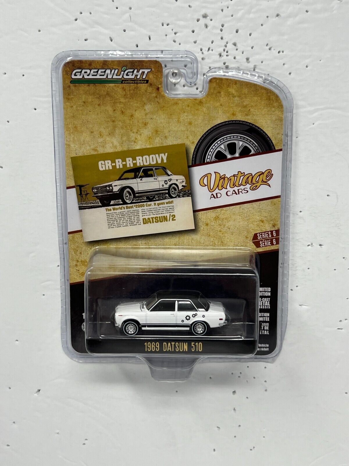 Greenlight Vintage Ad Cars 1969 Datsun 510 1:64 Diecast
