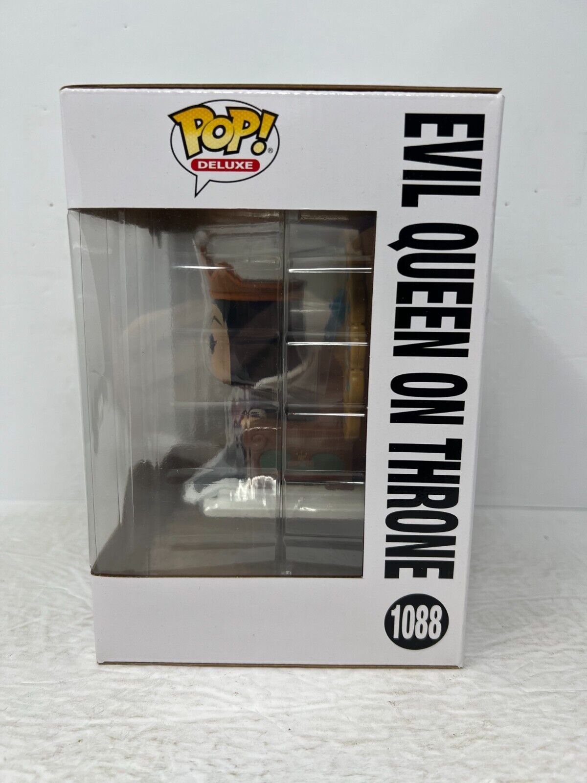 Funko Pop! Deluxe Disney Villains #1088 Evil Queen on the Throne Vinyl Figure