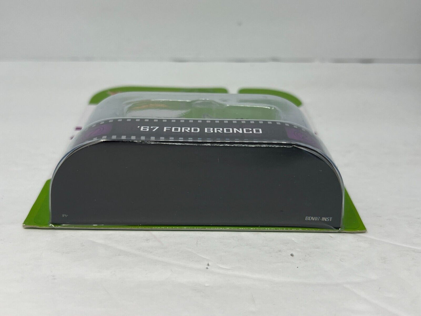 Hot Wheels Retro Entertainment Zoolander 1967 Ford Bronco POP Culture 1:64 Diecast