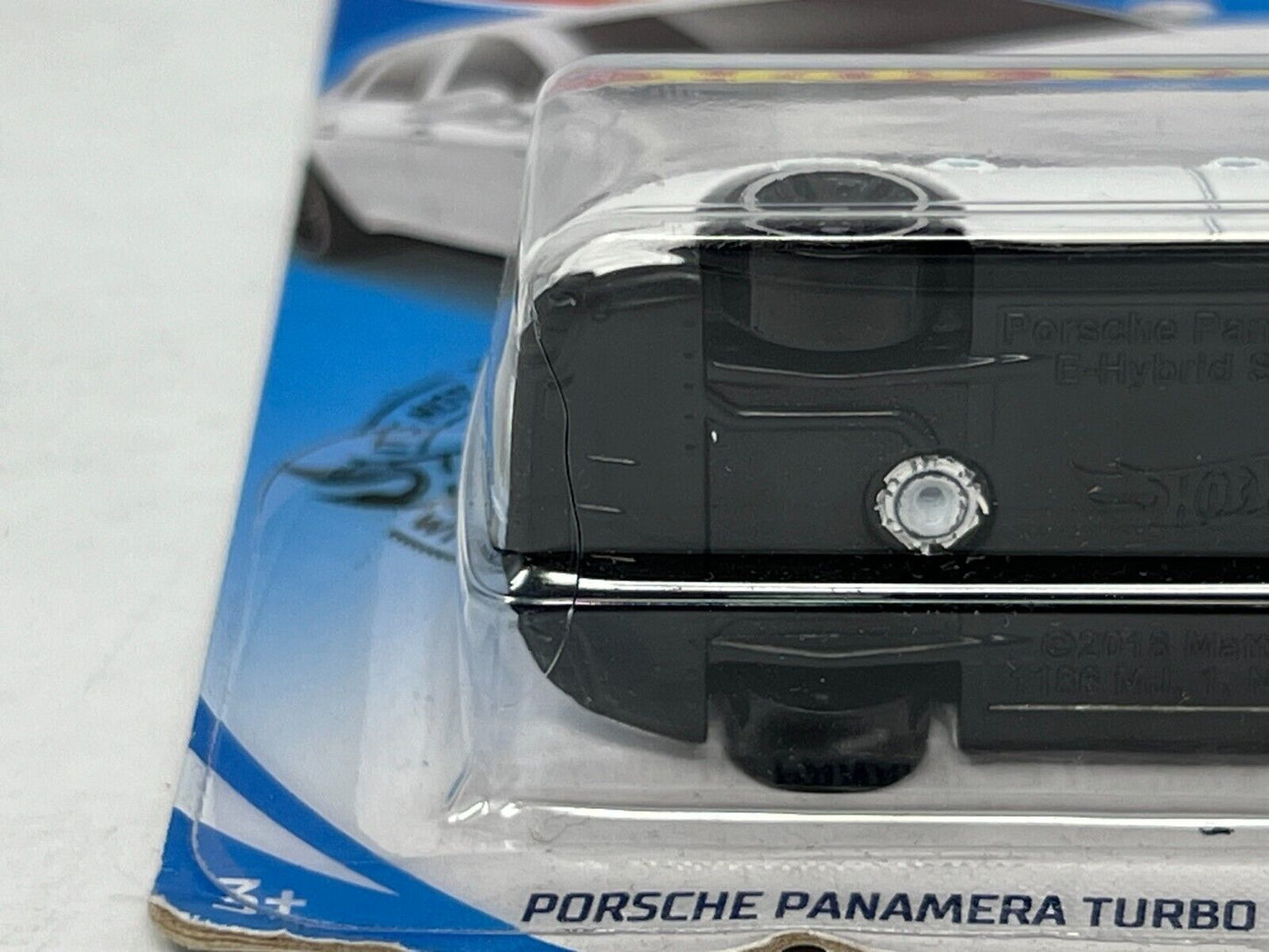 Hot Wheels Porsche Pamamera Turbo E-Hybrid Sport Turismo White European Car 1:64 Diecast