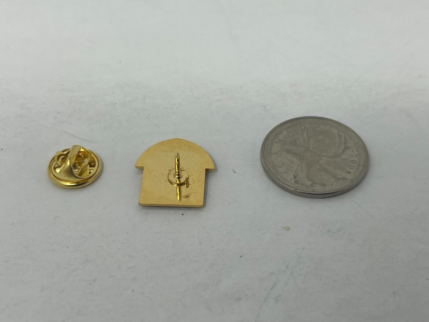 Tracadie-Sheila New Brunswick Souvenir Cities & States Lapel Pin SP3