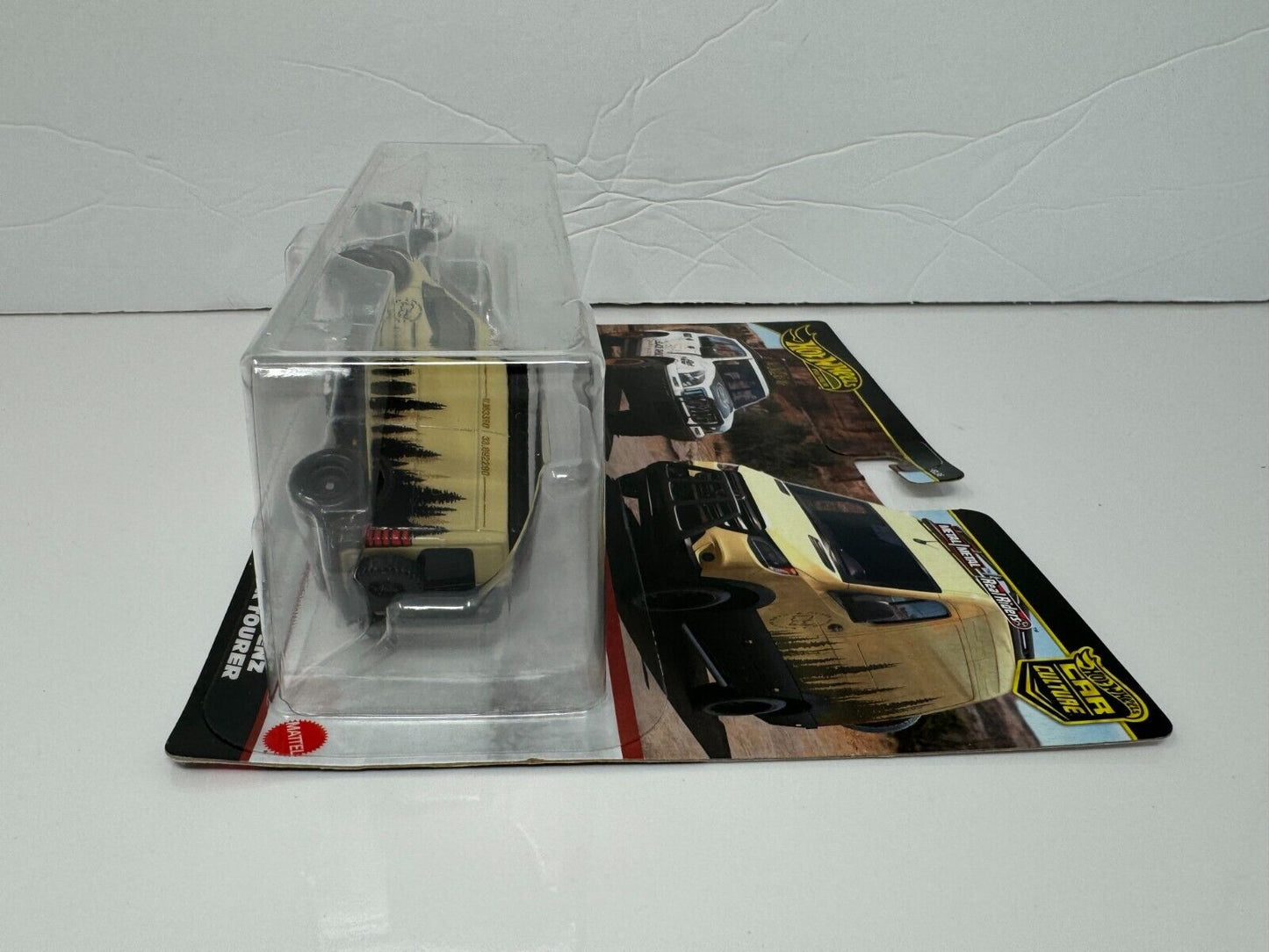 Hot Wheels Premium Toyota Land Cruiser & Mercedes-Benz Tourer Combo Car Culture 1:64 Diecast