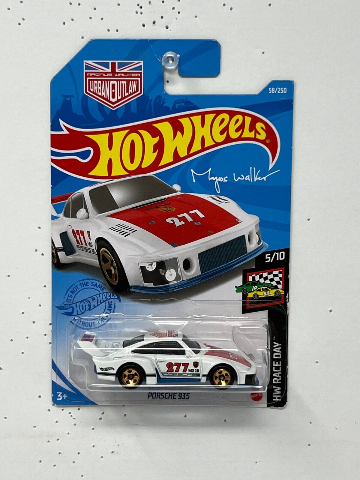 Hot Wheels HW Race Day Porsche 935 White European Car 1:64 Diecast V4