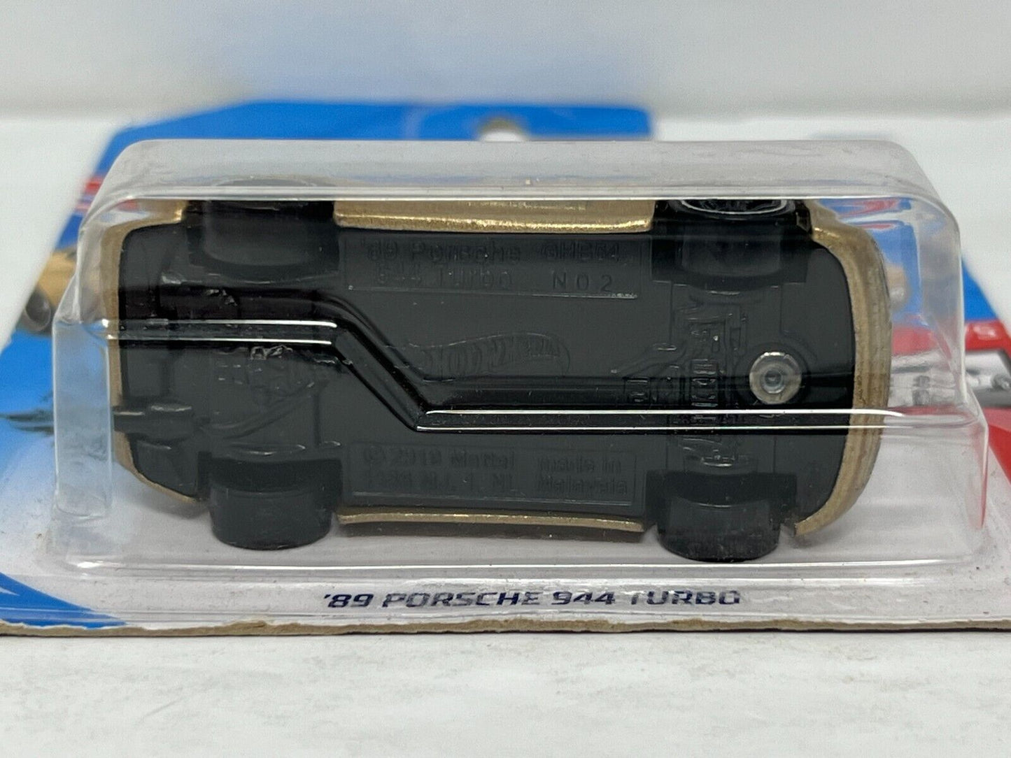 Hot Wheels 1989 Porsche 944 Turbo European Car 1:64 Diecast Gold V2