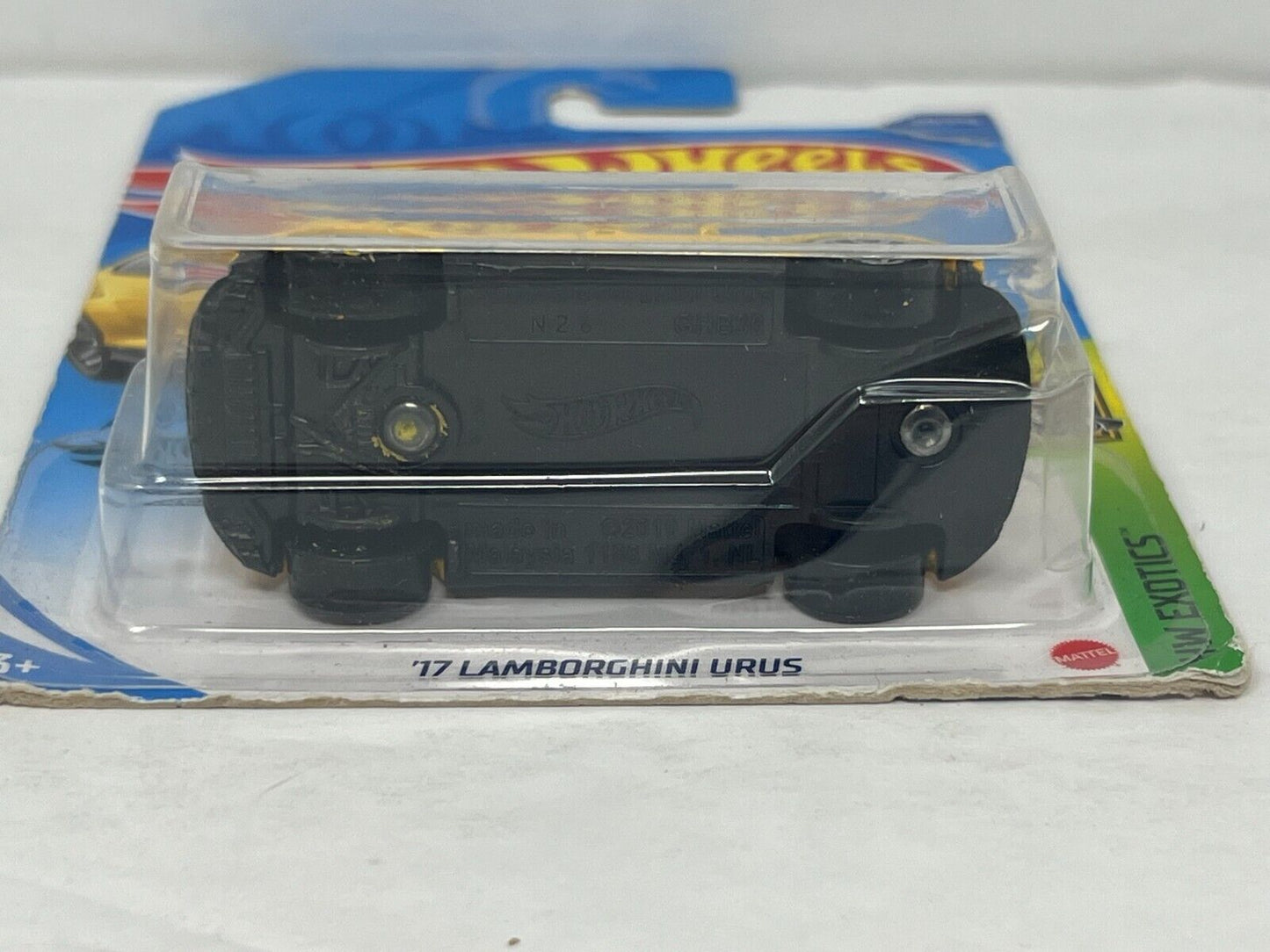 Hot Wheels Factory Fresh 2017 Lamborghini Urus European Car 1:64 Diecast Yellow V2