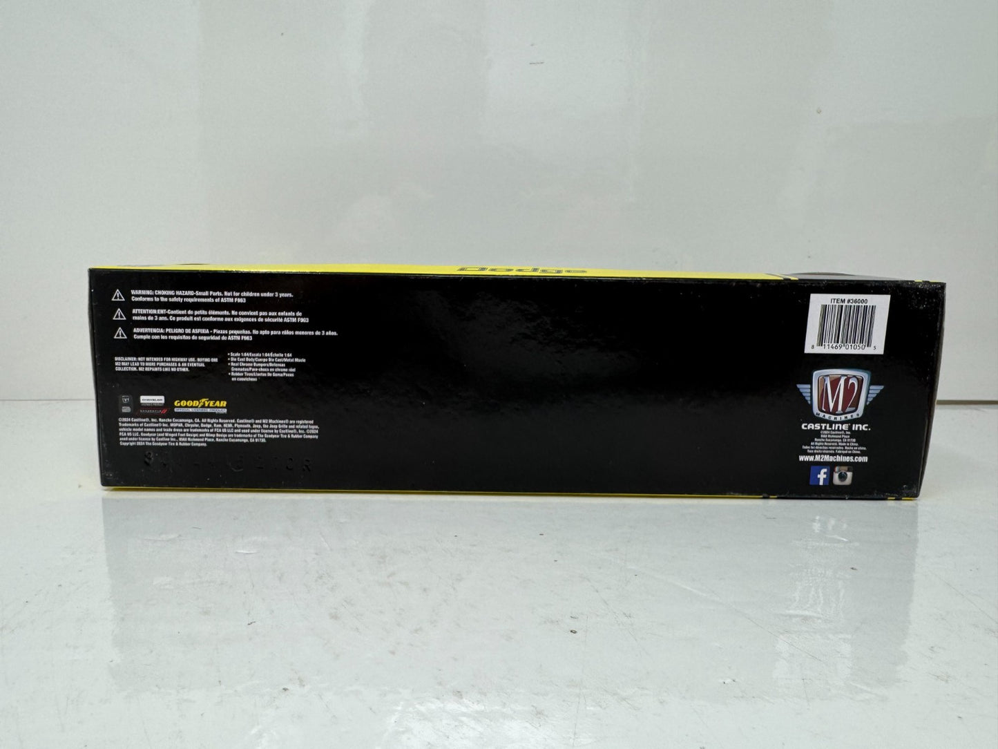 M2 Machines Auto Haulers Dodge Power Wagon & Dodge Adventurer 150 1:64 Diecast
