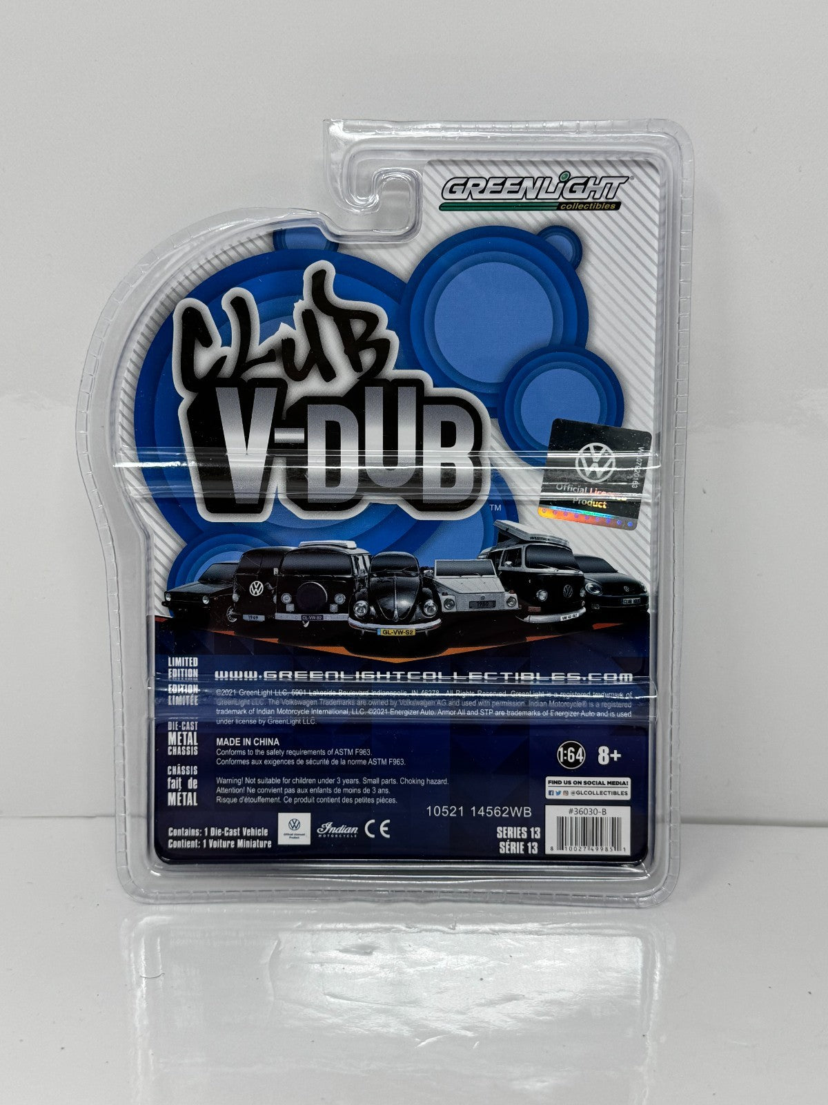 Greenlight Club V-Dub 1976 Volkswagen Type 2 Panel Van 1:64 Diecast