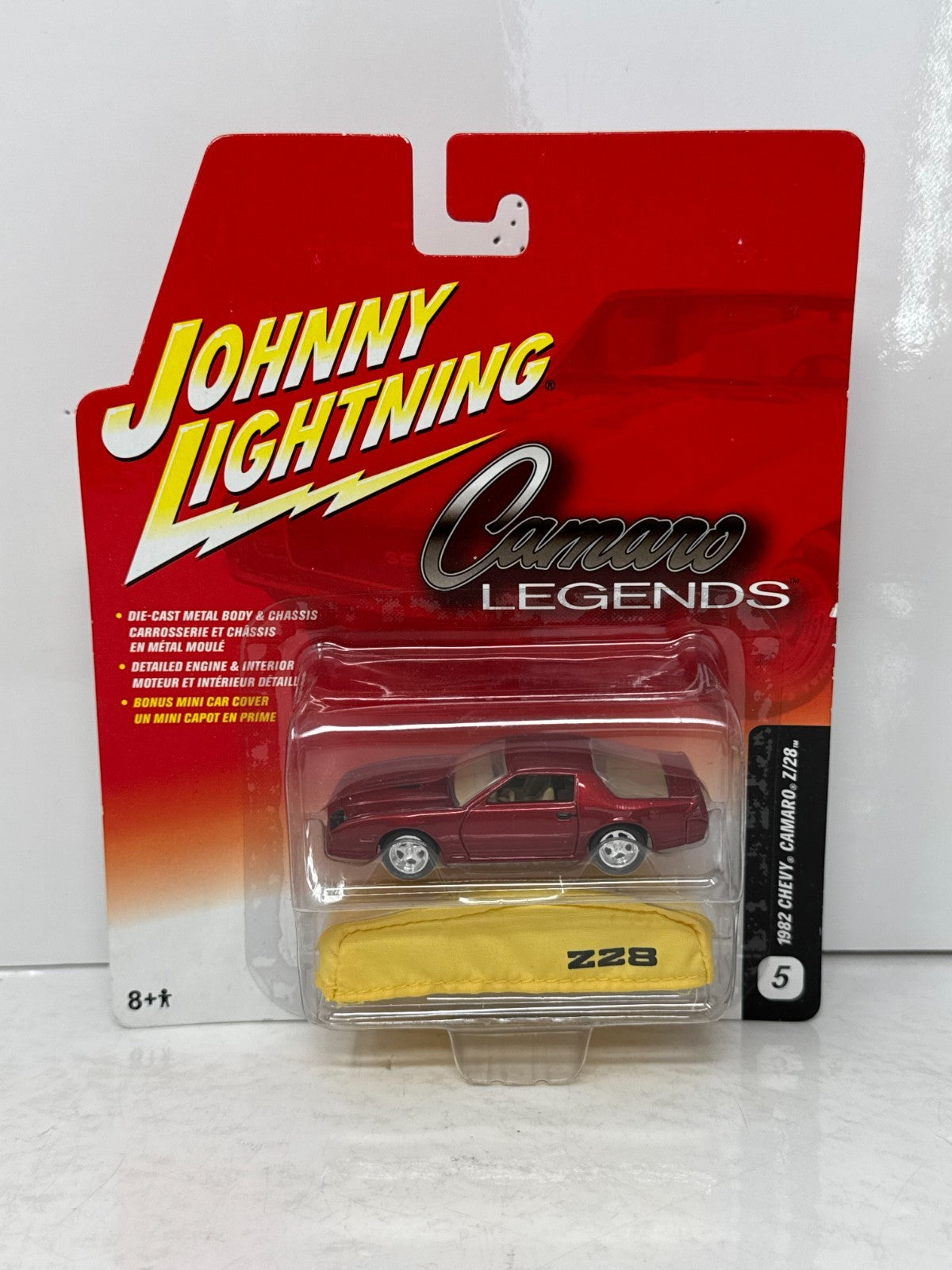 Johnny Lightning Camaro Legends 1982 Chevy Camaro Z/28 1:64 Diecast