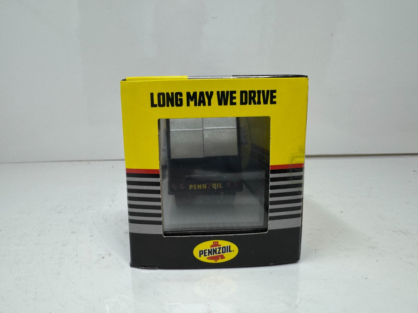 M2 Machines Auto Haulers 1970 Dodge L600 COE & 1971 Plymouth Cuda 1:64 Diecast