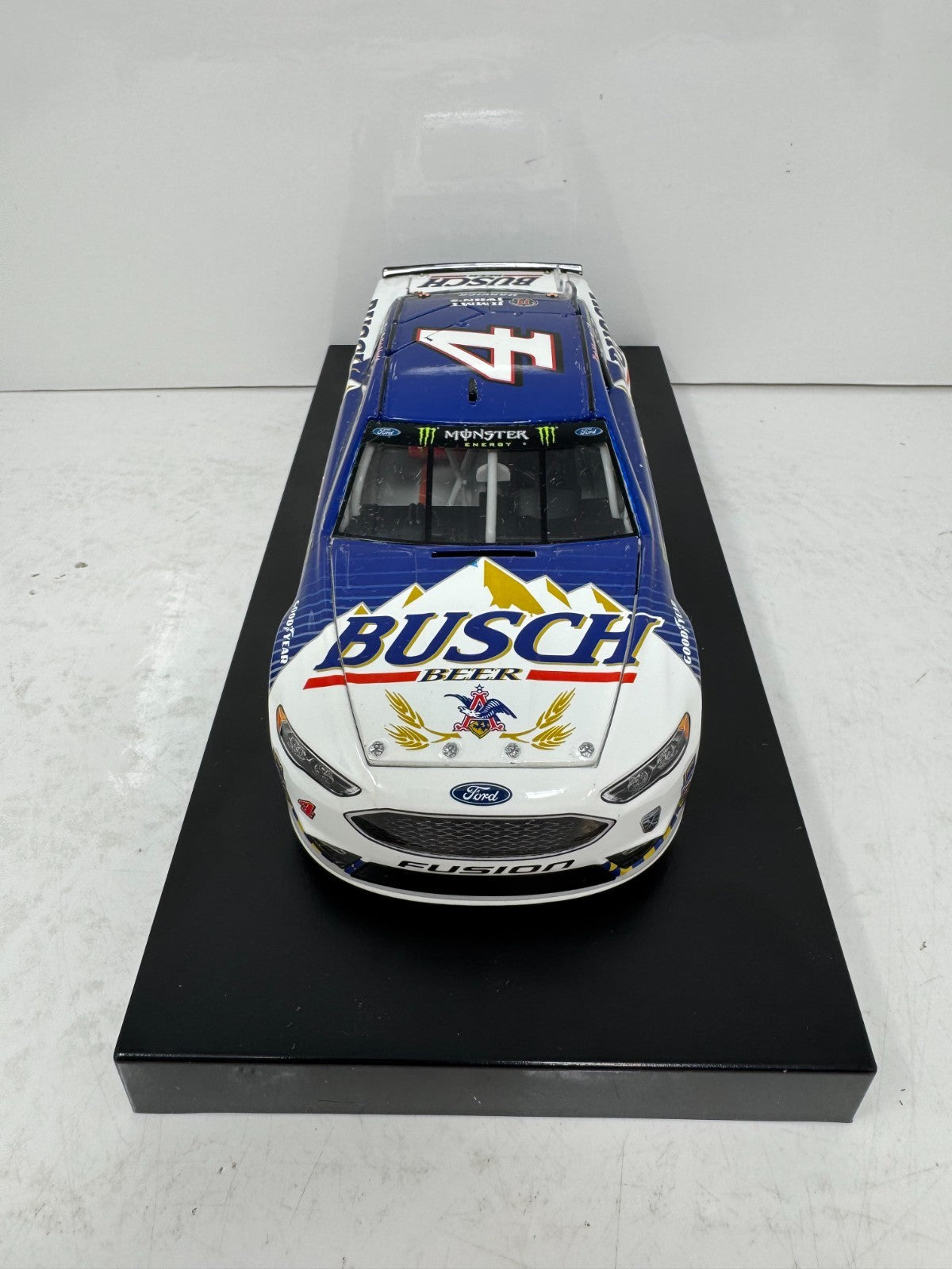 Lionel Racing Nascar #4 Kevin Harvick Busch Beer Darlington Ford Fusion 1:24 Diecast
