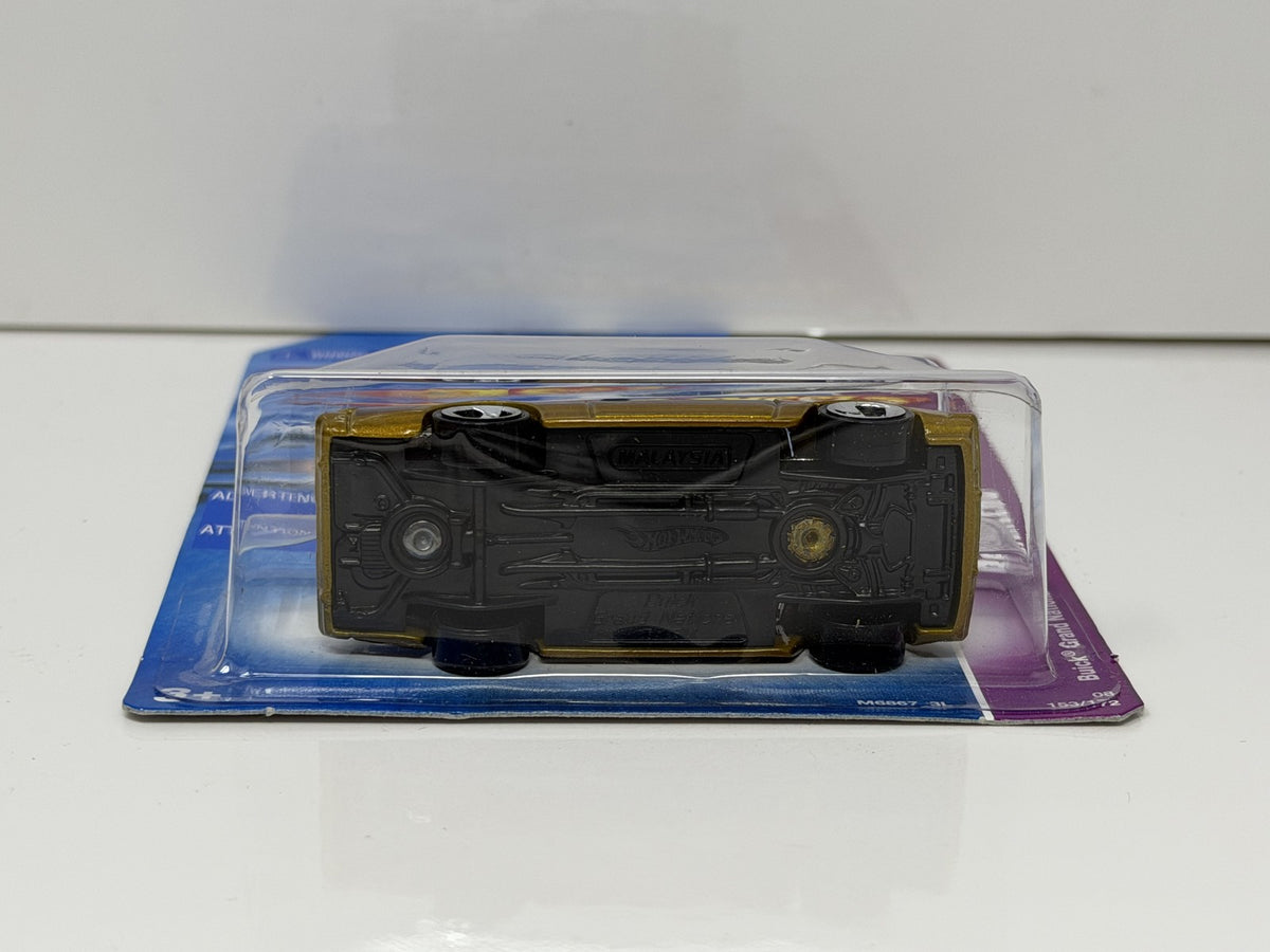 Hot Wheels Revealers Buick Grand National 1:64 Diecast Gold