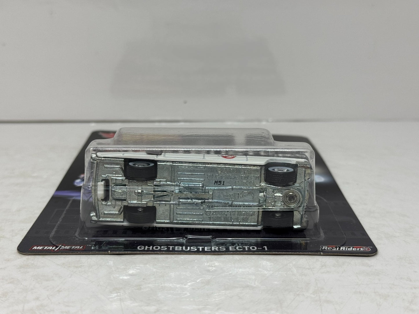 Hot Wheels Premium Ghostbusters Ecto-1 1:64 Diecast