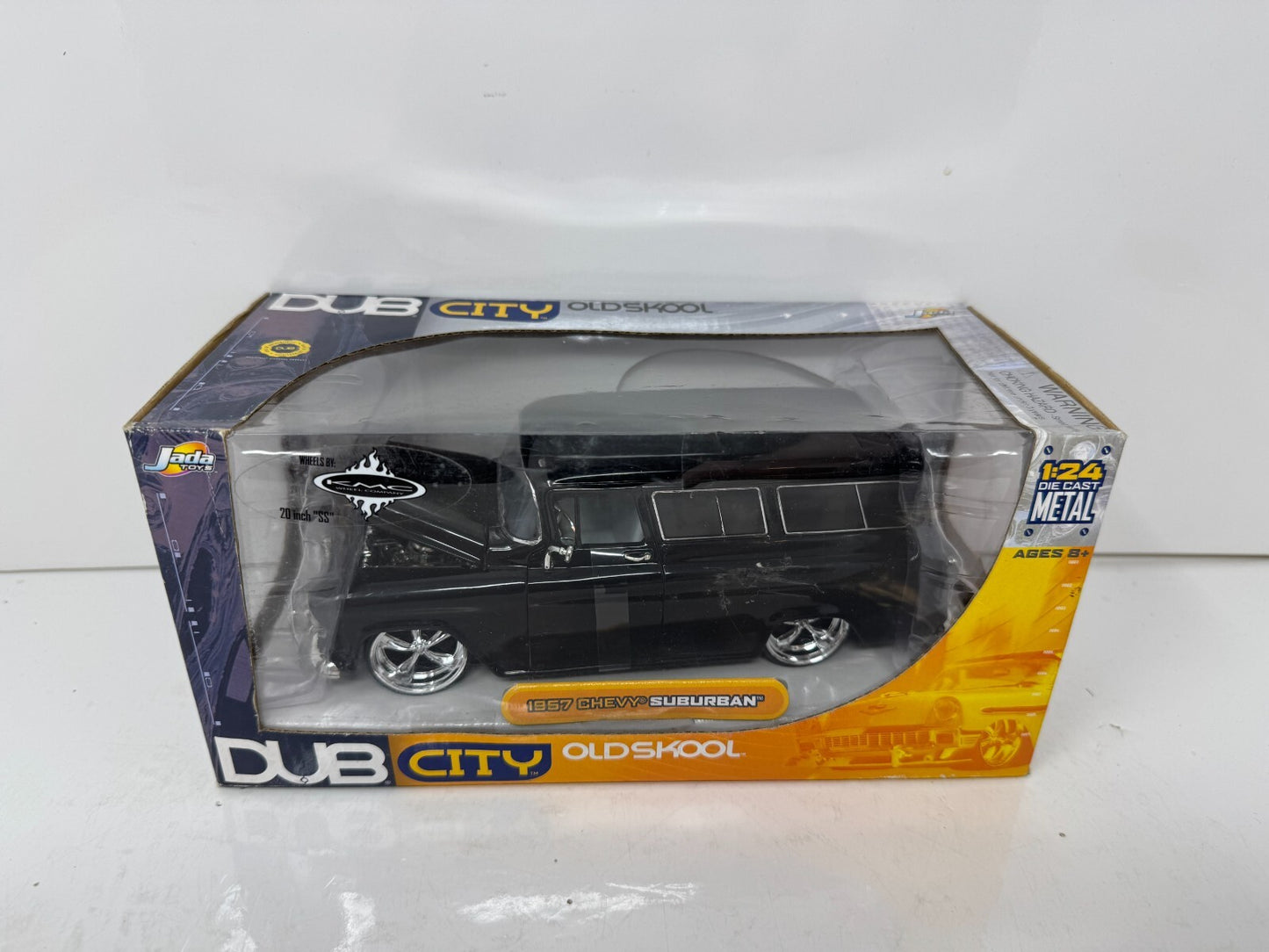 Jada Dub City 1957 Chevy Suburban Black 1:24 Diecast KMC Wheels 20 Inch SS Rims