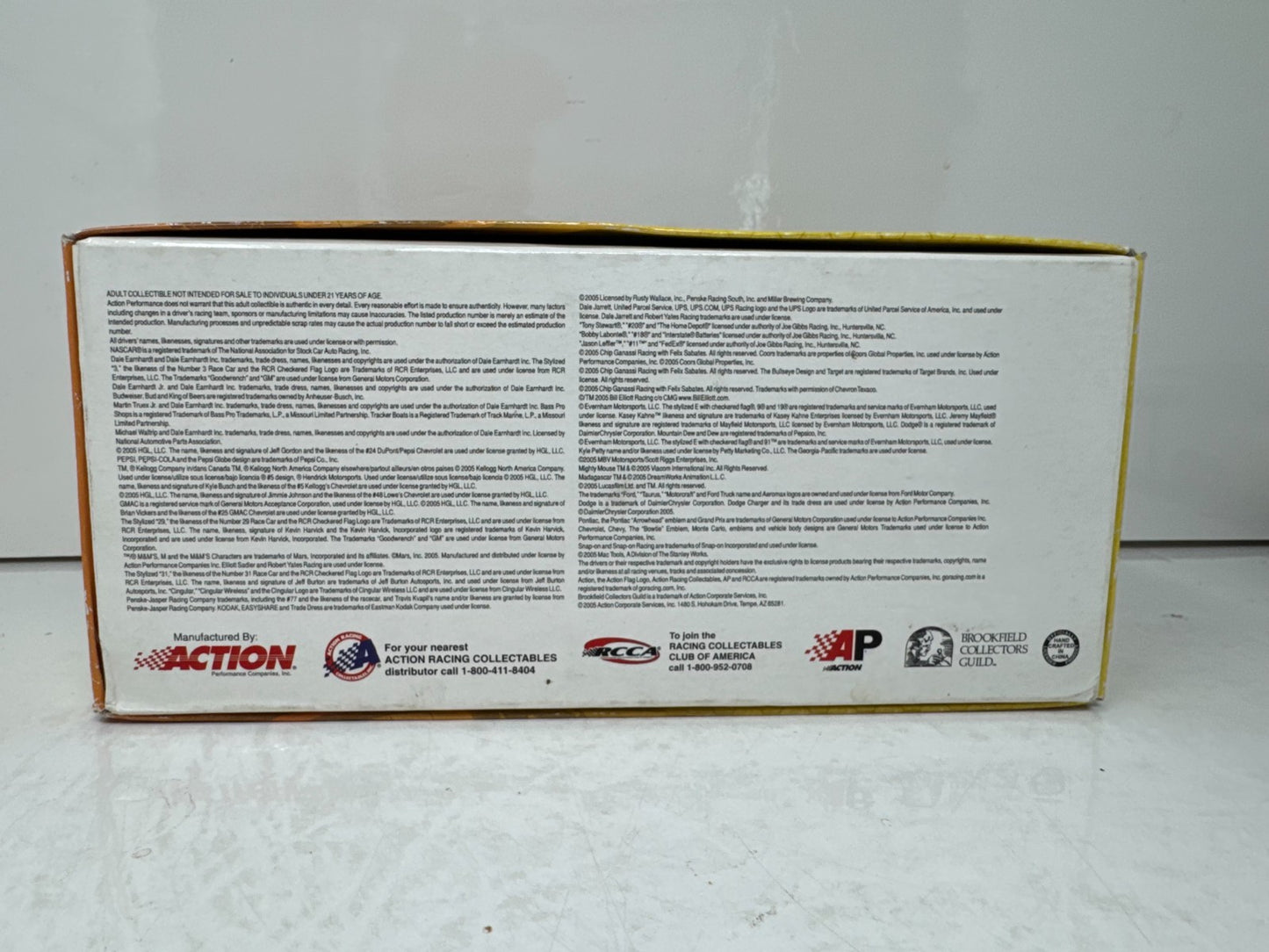 Action Nascar #21 Kevin Harvick Reese's Dealer Exclusive 2003 Chevy 1:24 Diecast