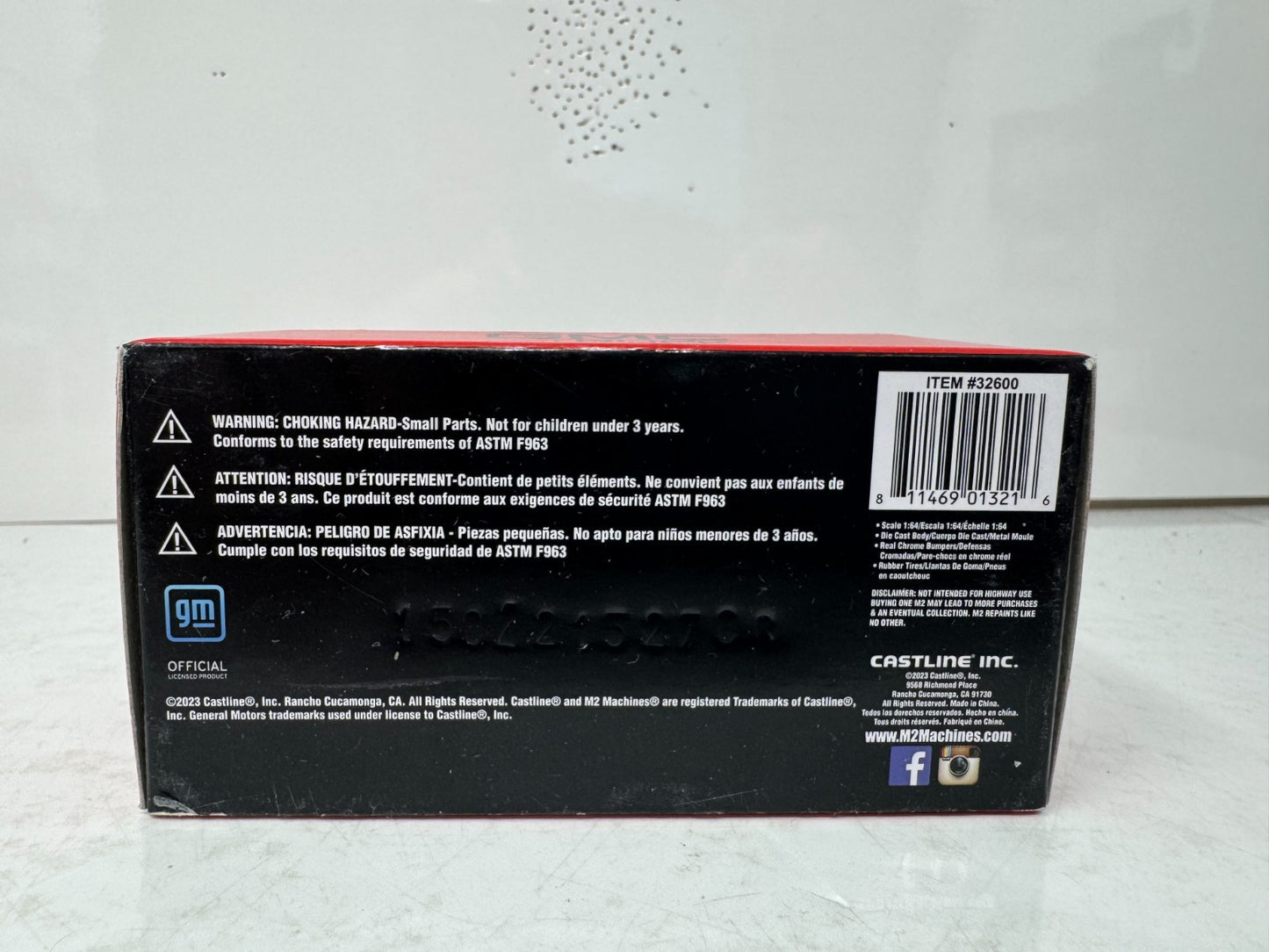 M2 Machines 1990 GMC Sierra 1500 1:64 Diecast