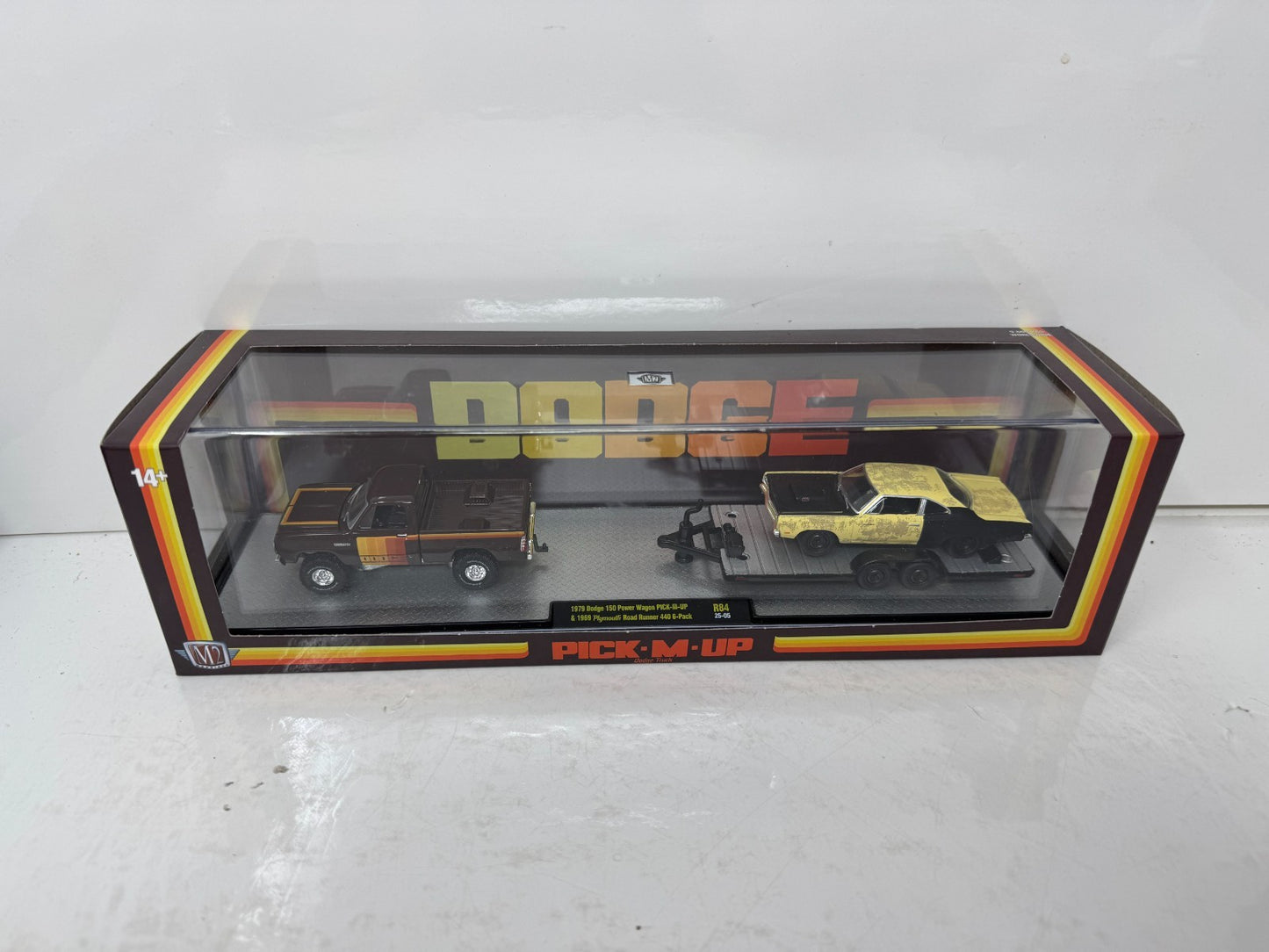 M2 Machines Auto Haulers 1979 Dodge 150 Power Wagon PICK-M-UP 1:64 Diecast