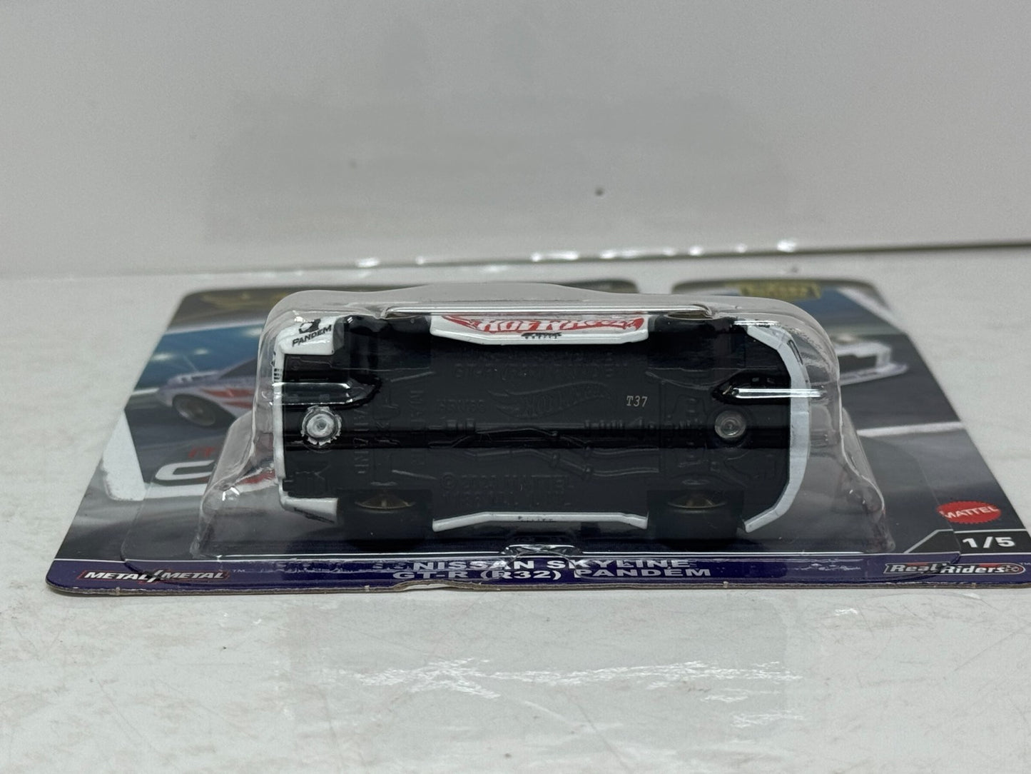 Hot Wheels Premium Modern Classics Nissan Skyline GT-R (R32) Pandem 1:64 Diecast