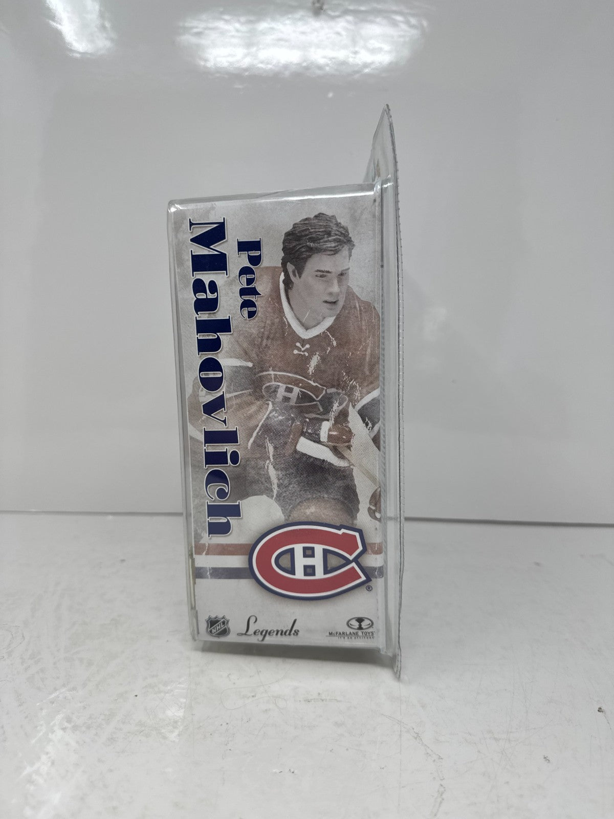 McFarlane NHL Pete Mahovlich Montreal Canadiens Legends Series 3 Figure
