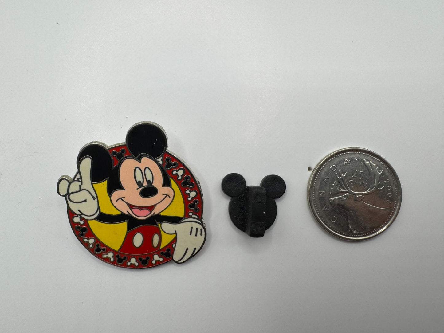 Disney Mickey Mouse and Friends Hip Lanyard Starter Trading Pin DC2S1