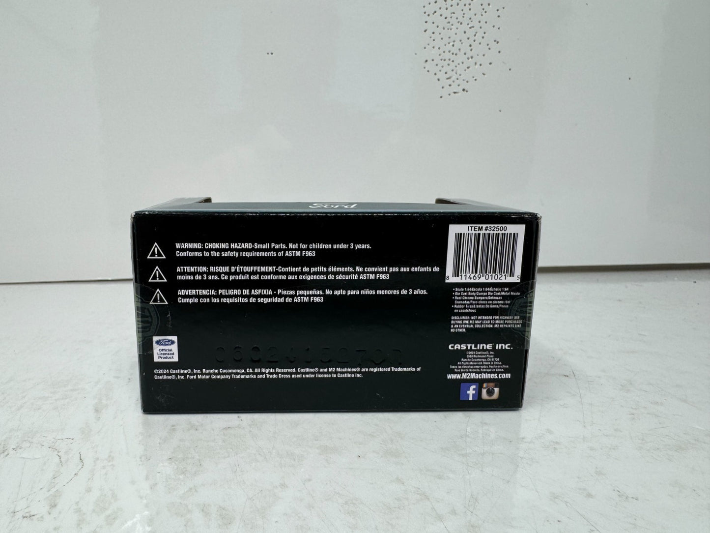 M2 Machines Ford 1932 Ford Roadster 1:64 Diecast