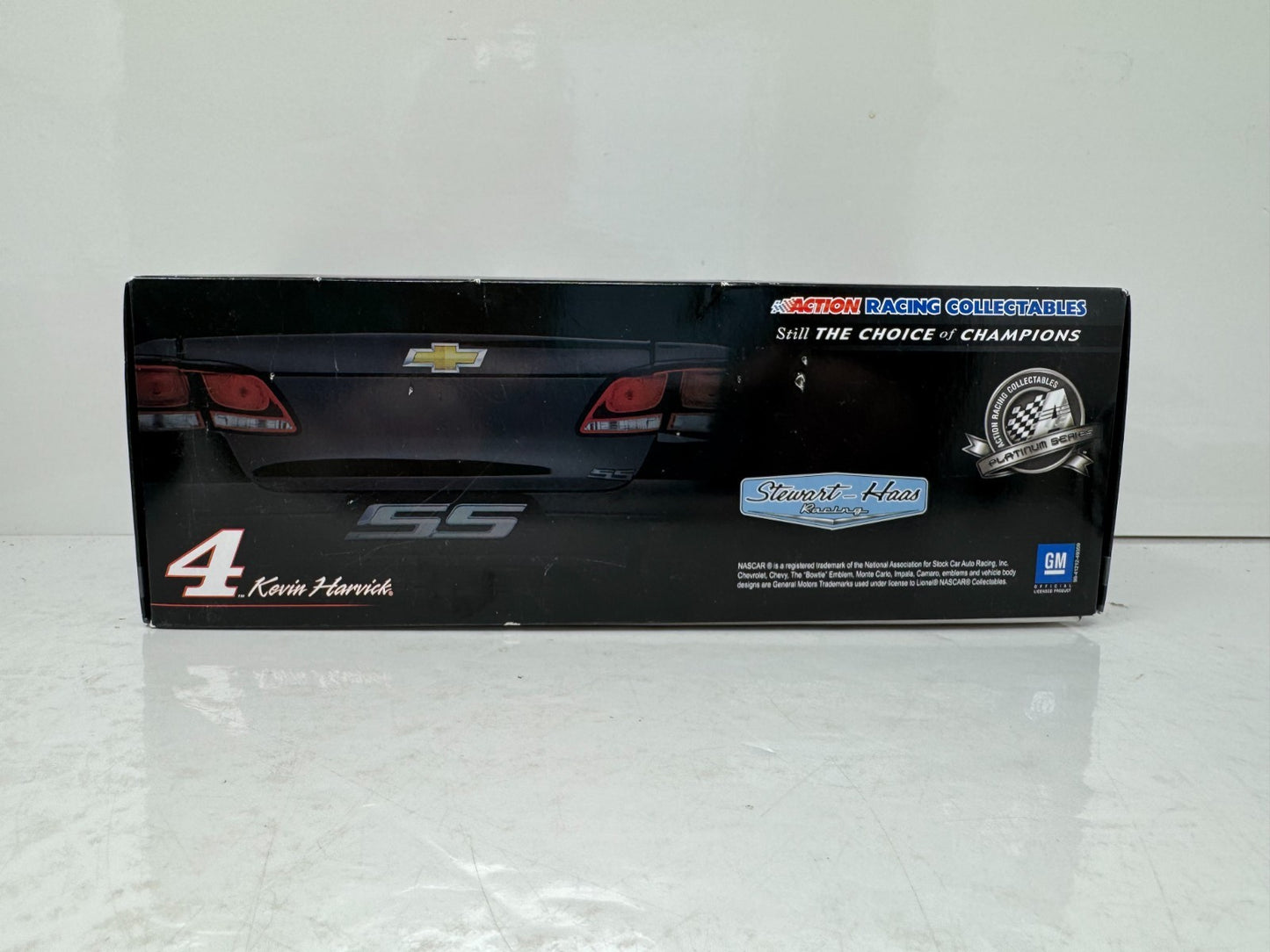 Lionel Racing Nascar #4 Kevin Harvick Hunts Brothers Pizza 2014 Chevy SS 1:24 Diecast