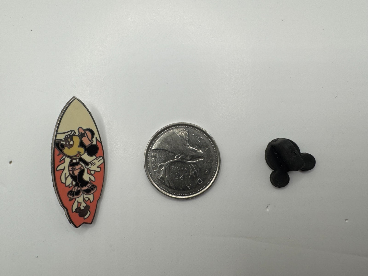 DLR Disney Minnie Mouse Surfboard Cast Lanyard Series Trading Pin DC2S2