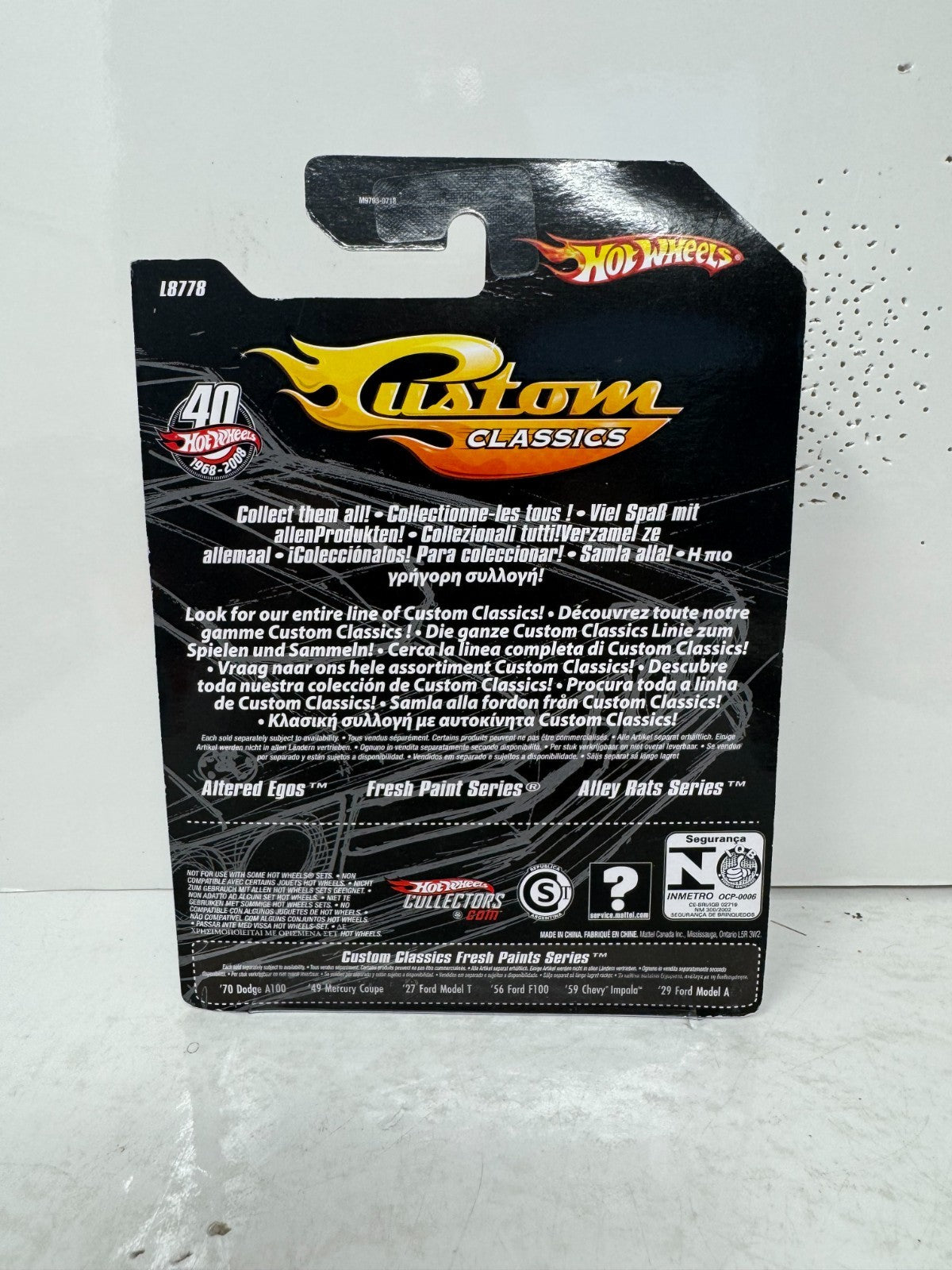 Hot Wheels Custom Classics 1970 Dodge A100 Van Fresh Paint 1:50 Diecast