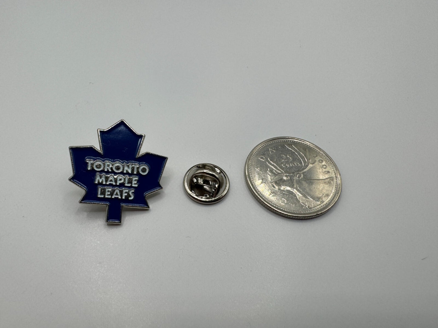 Toronto Maple Leafs NHL Hockey Team Logo Lapel Pin UDT1