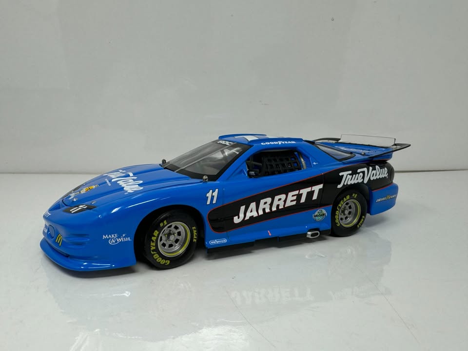 Action Nascar #11 Dale Jarrett True Value IROC Indy Win 2002 IROC Firebird Xtreme 1:24 Diecast