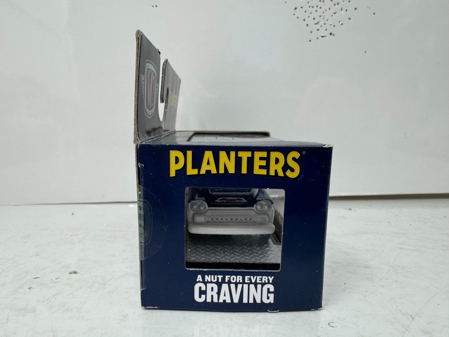 M2 Machines Planters 1959 Chevrolet Apache De Luxe Fleetside 1:64 Diecast