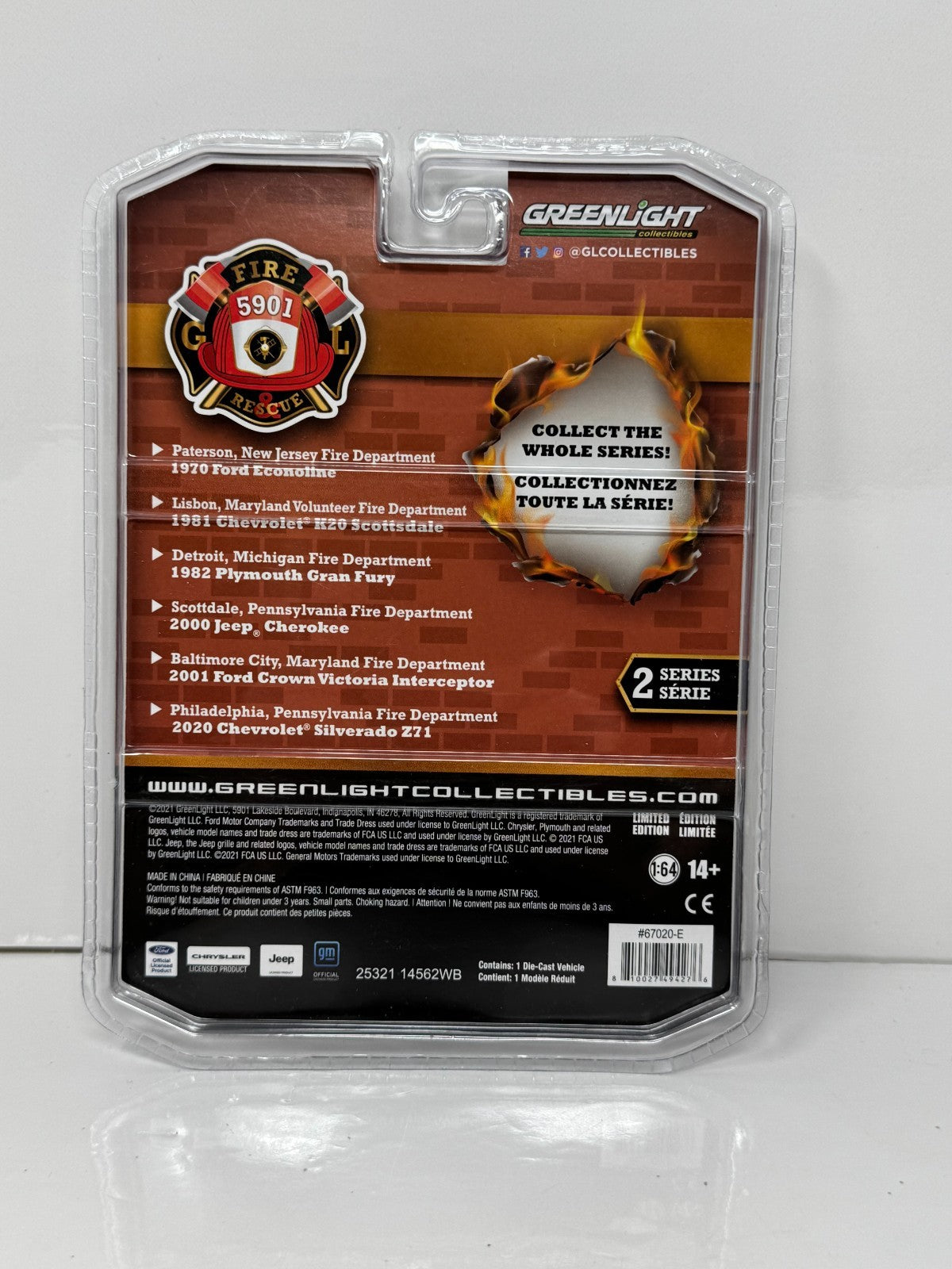 Greenlight Fire & Rescue 2001 Ford Crown Victoria Baltimore FD 1:64 Diecast