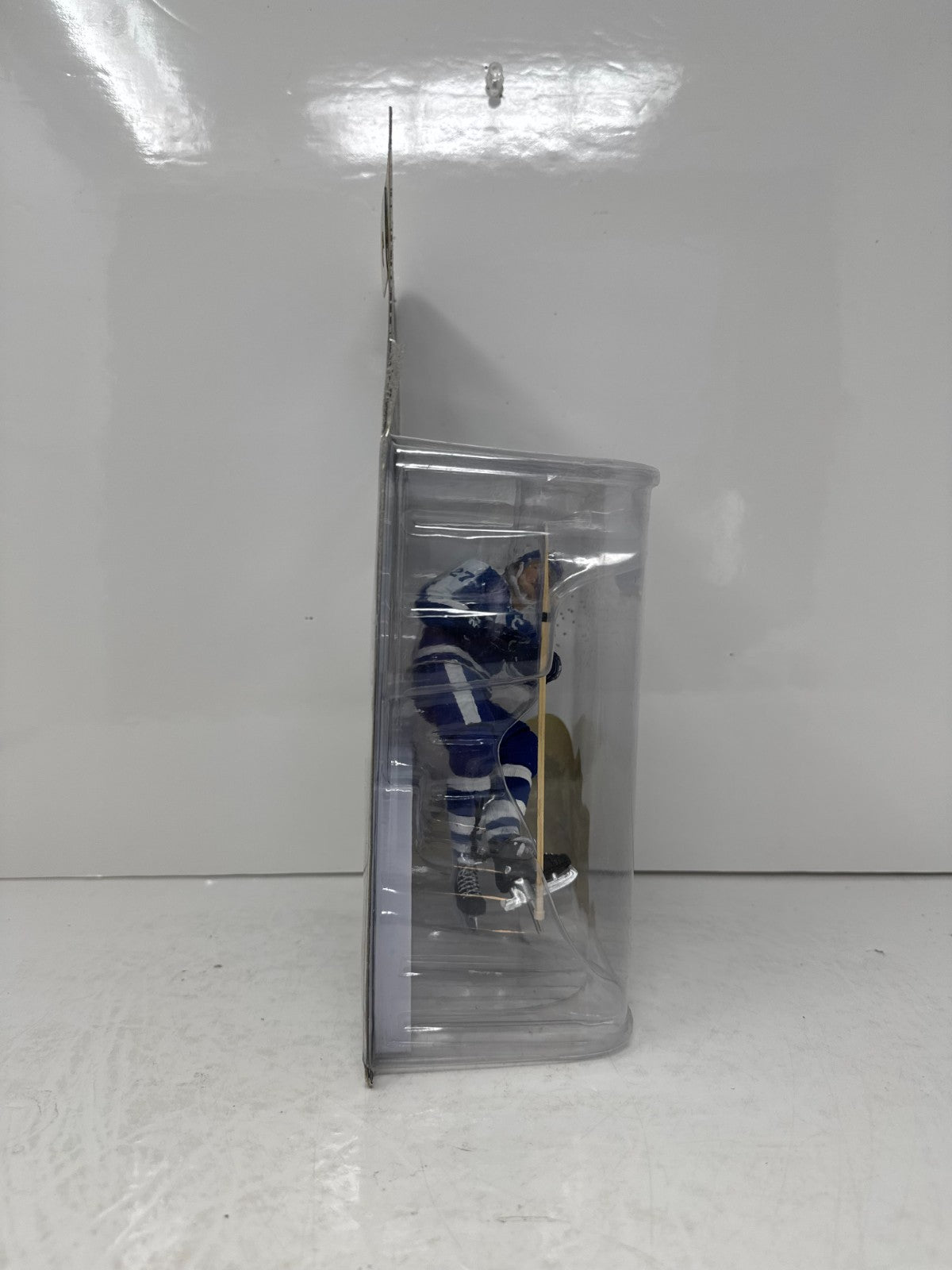 McFarlane NHL Darryl Sittler Toronto Maple Leafs Series 22 Figure