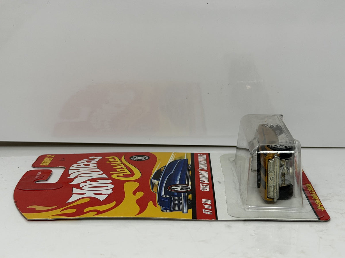 Hot Wheels Classics Series 2 1967 Camaro Convertible 1:64 Diecast Gold