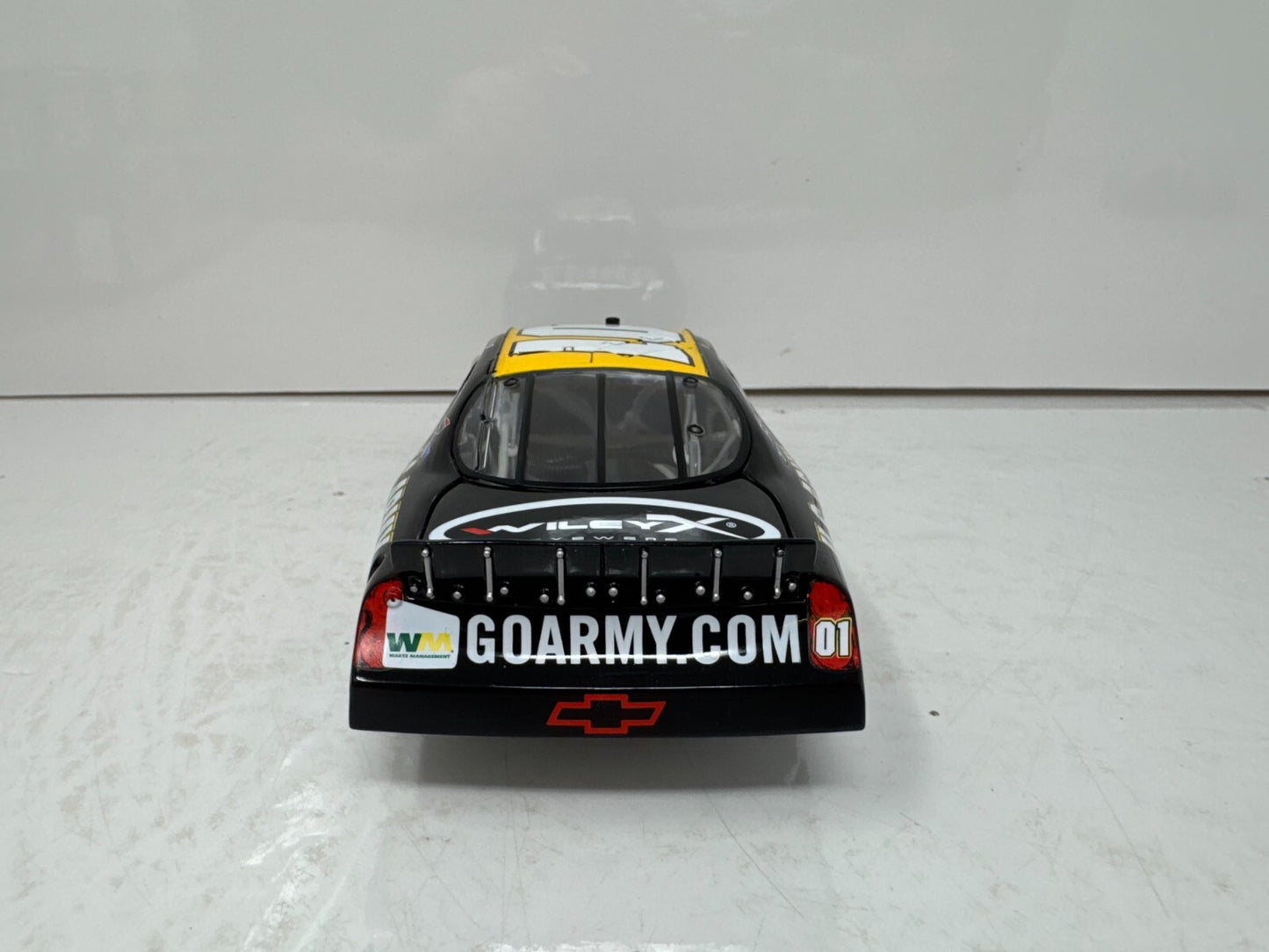 Action Nascar #01 Joe Nemechek U.S. Army 2006 Monte Carlo 1:24 Diecast