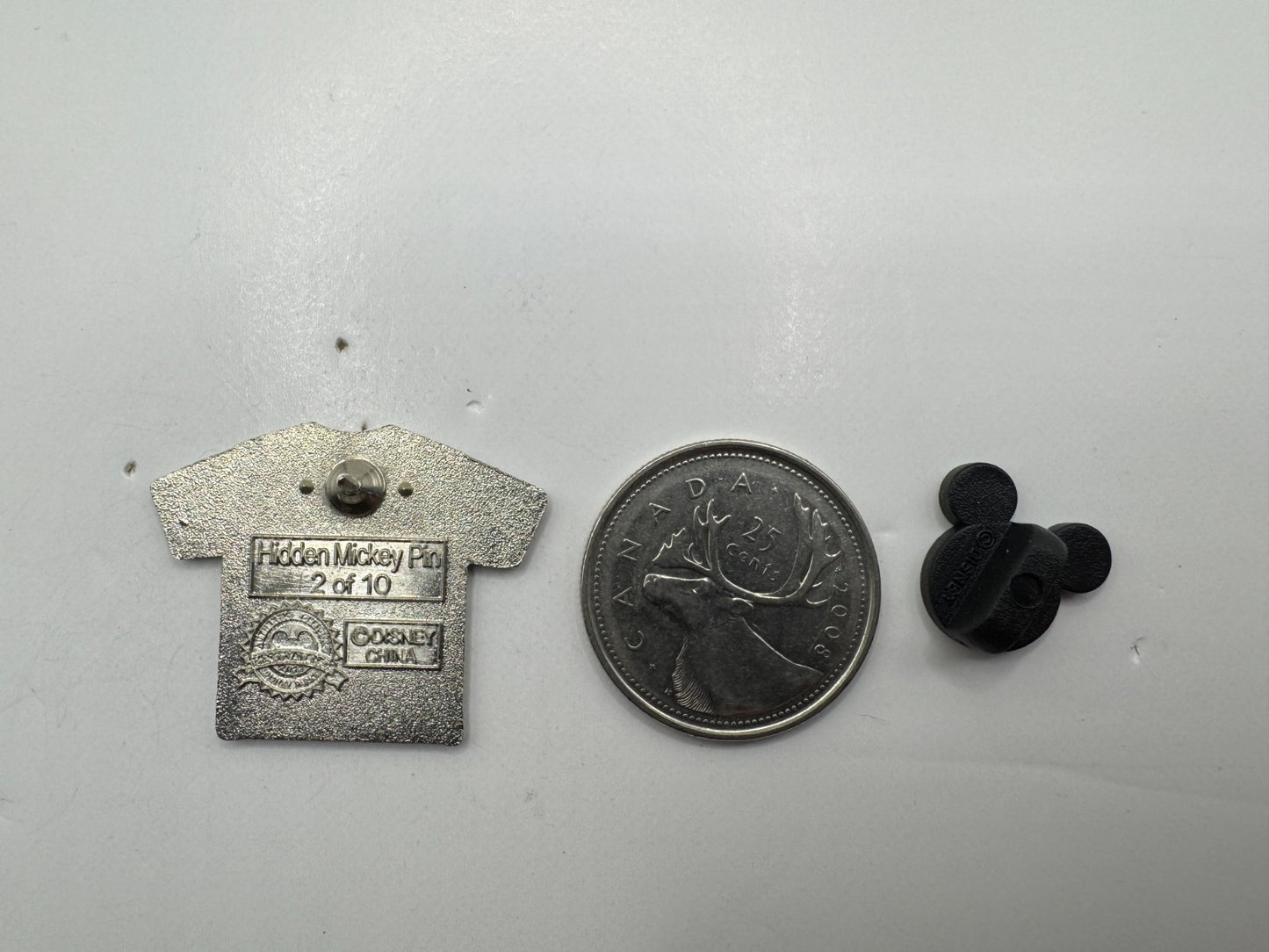 DLR Disney Cheshire Cat T-Shirt Hidden Mickey Trading Pin DC1S14