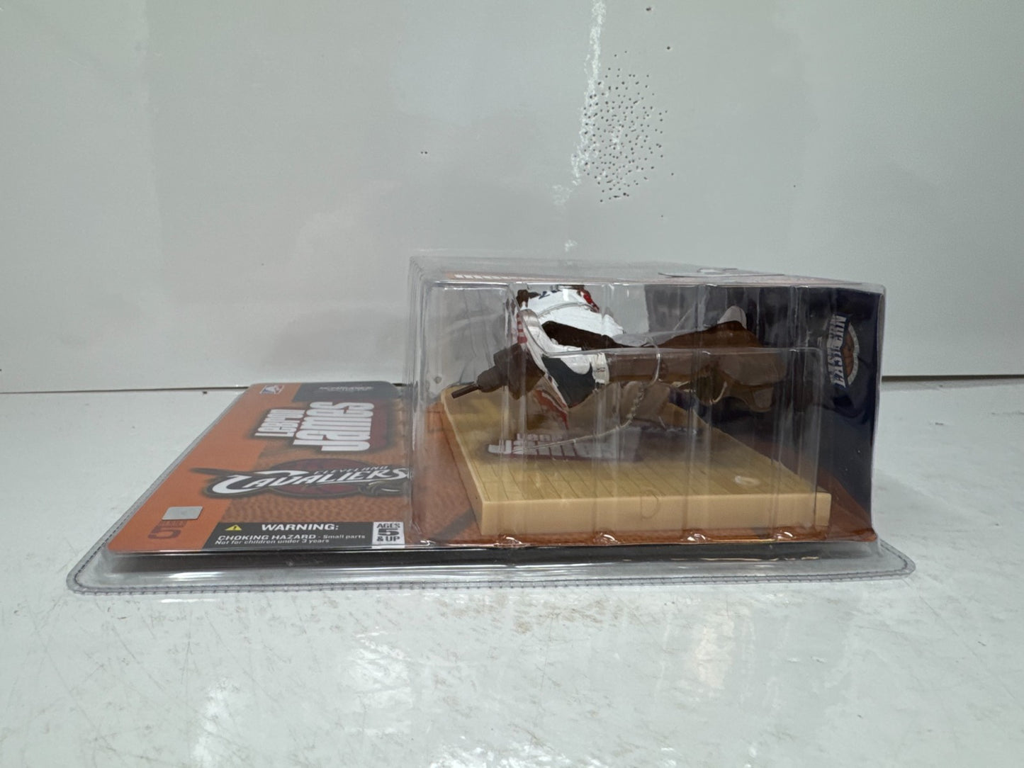 McFarlane NBA Lebron James Cleveland Cavaliers Series 5 Figure