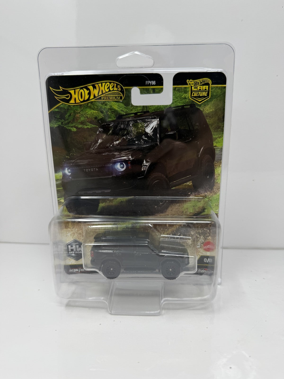 Hot Wheels Premium Off Road 2024 Toyota Land Cruiser CHASE 0/5 1:64 Diecast
