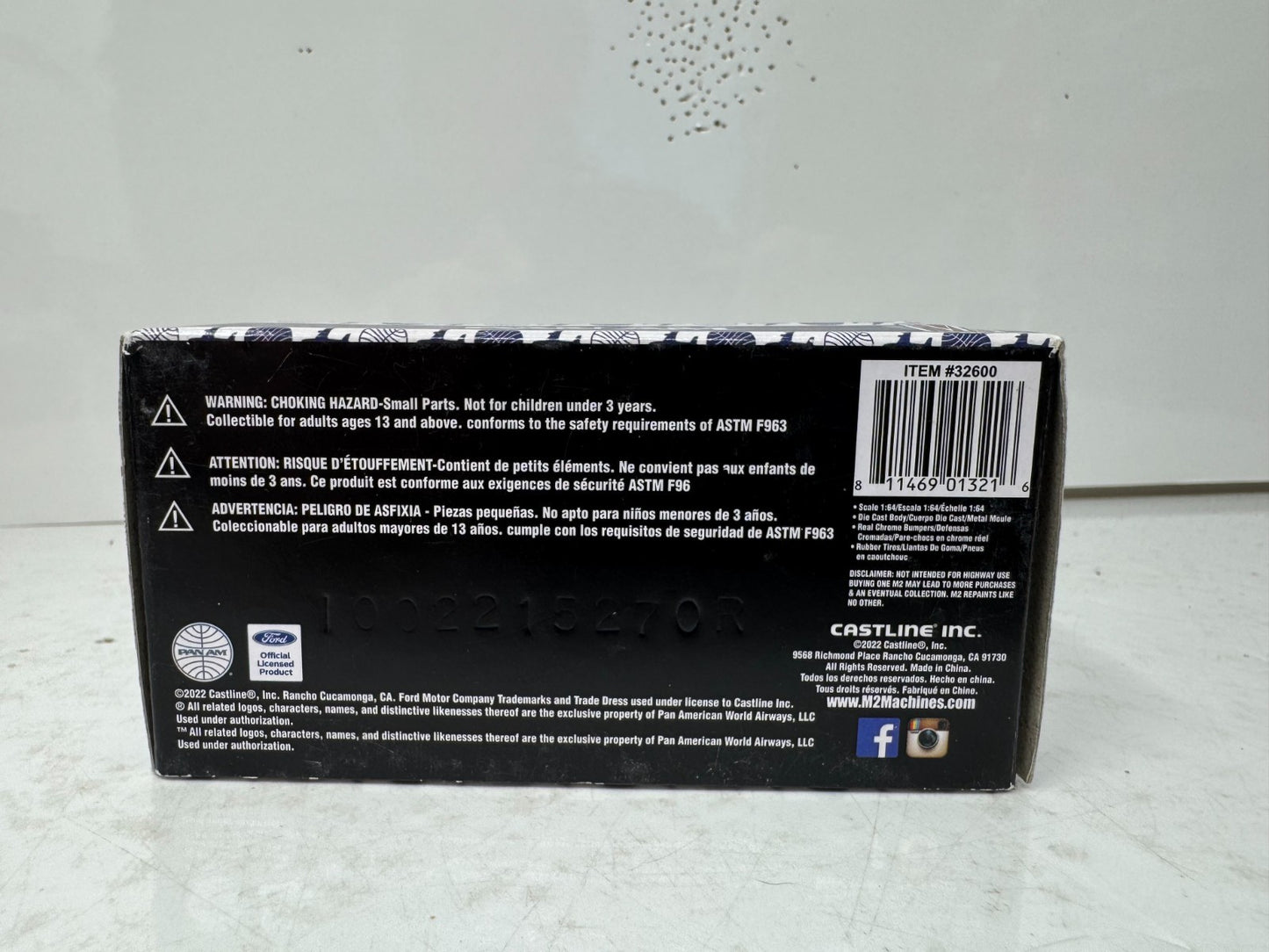 M2 Machines Pan Am 1965 Ford Econoline Truck 1:64 Diecast