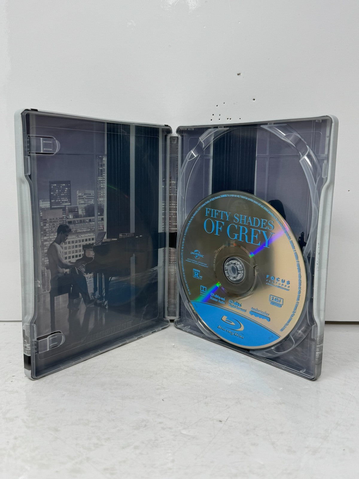 Fifty Shades of Grey (Blu-ray) Steelbook Dakota Johnson Romance Good Condition!!