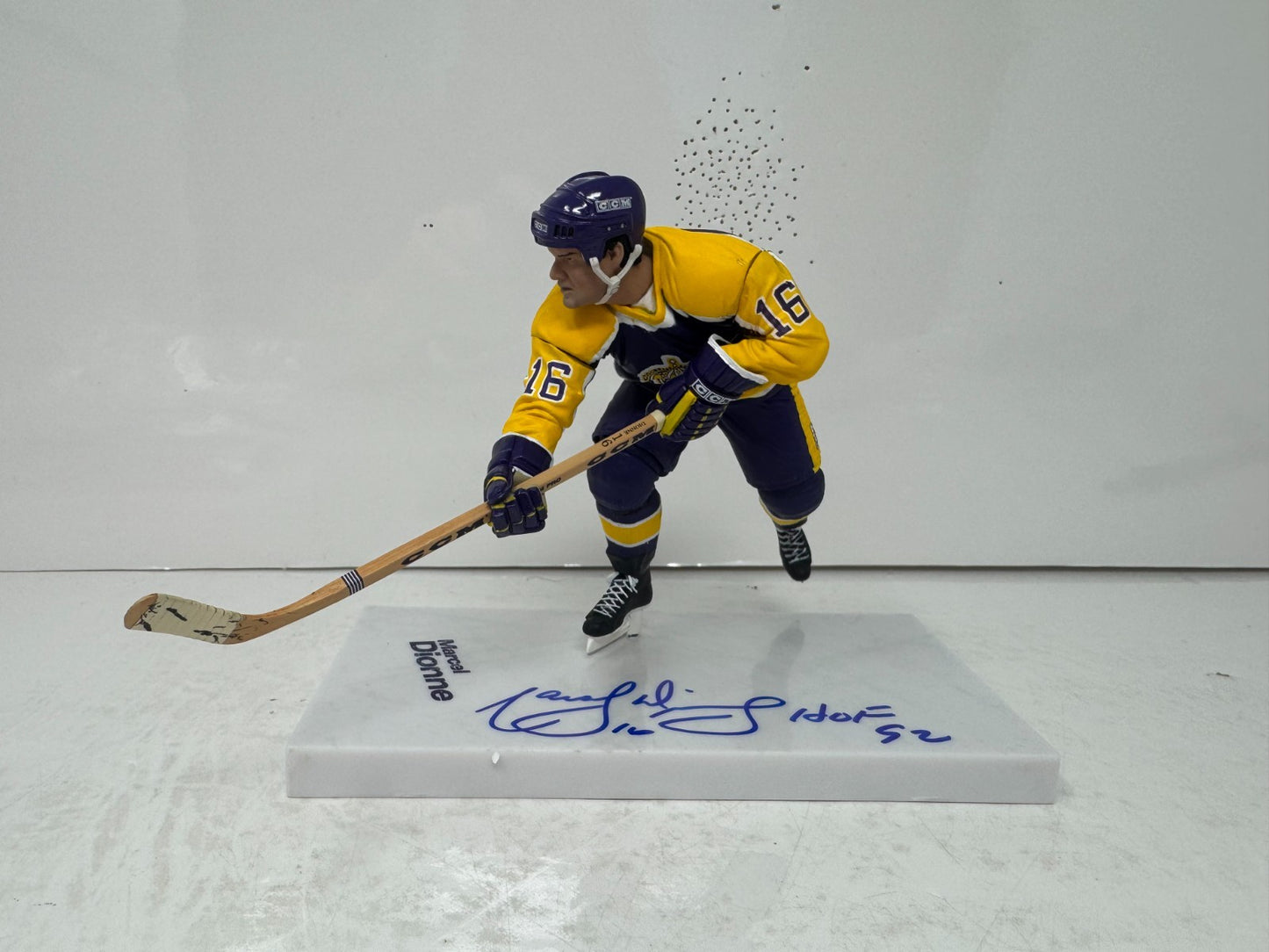 McFarlane NHL Marcel Dionne Los Angeles Kings Figure Auto Signed