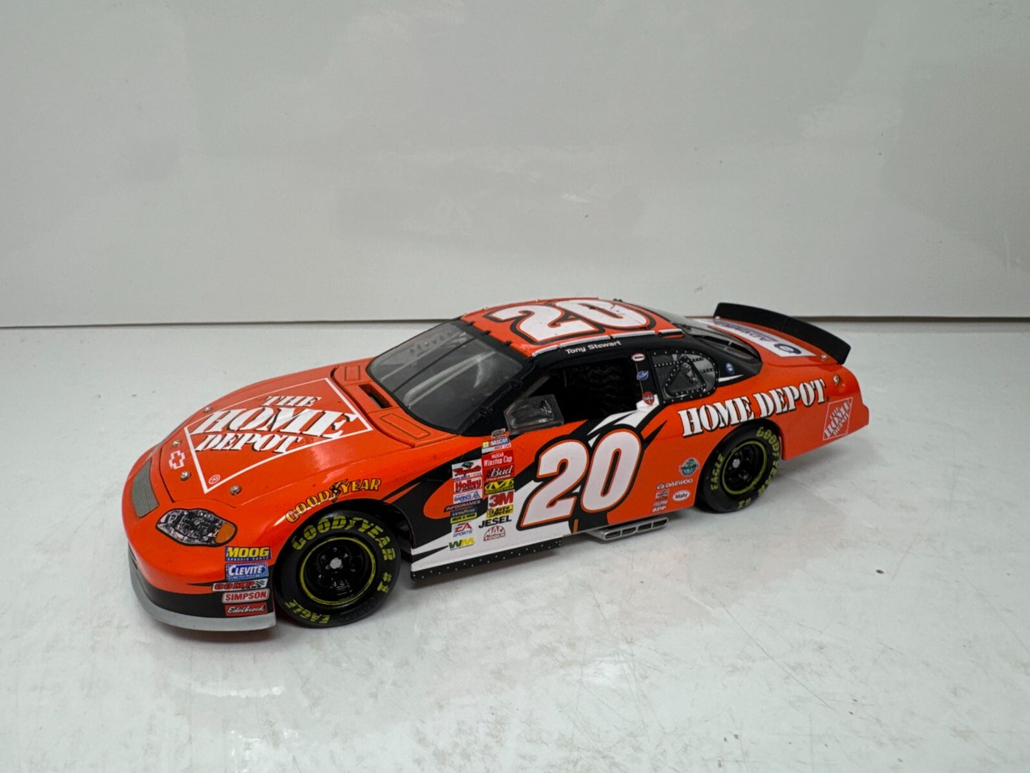 Action Nascar #20 Tony Stewart Home Depot 2003 Monte Carlo Elite 1:24 Diecast