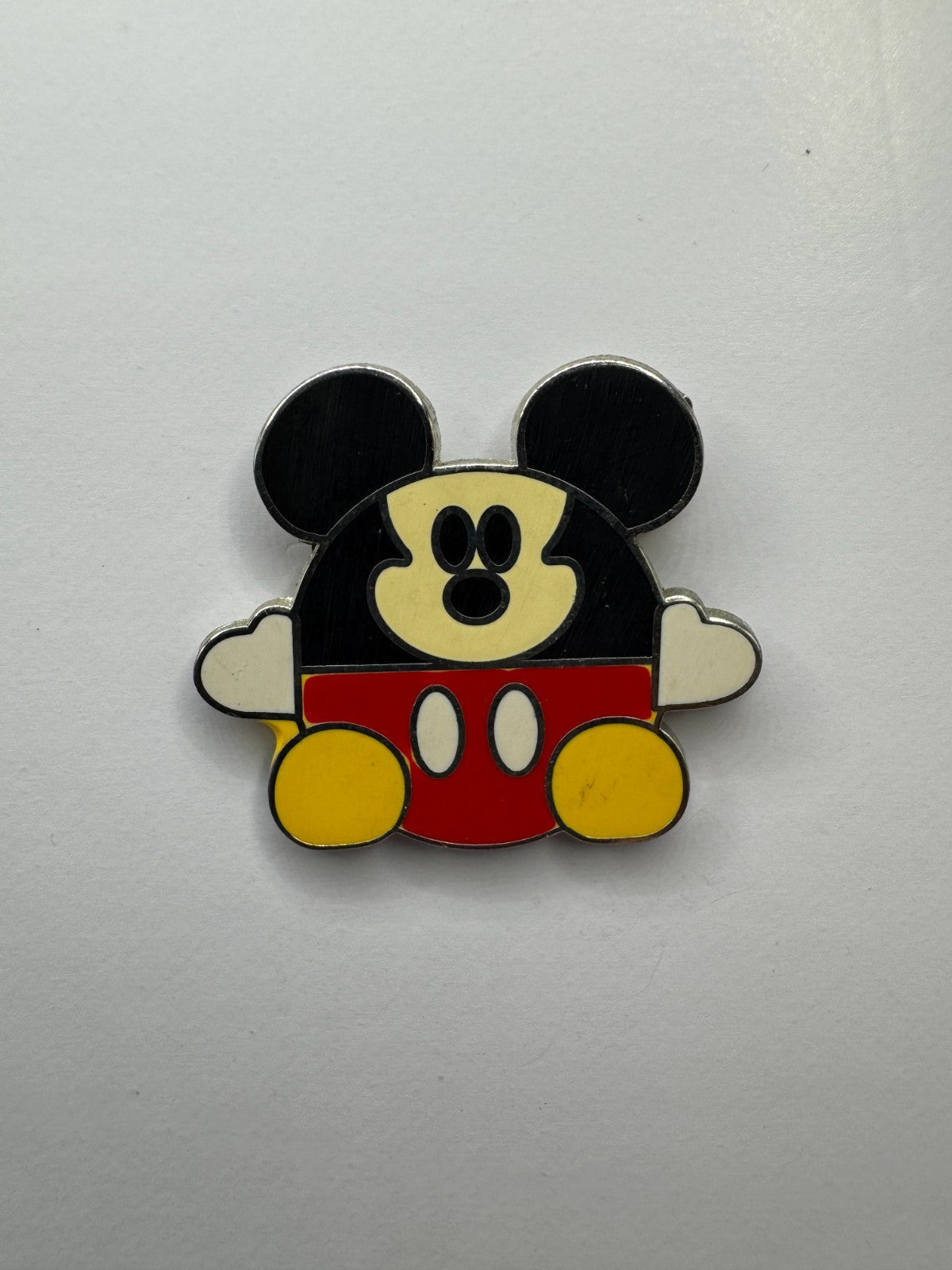 WDW Disney Mickey Mouse Round Characters Trading Pin DC2S1