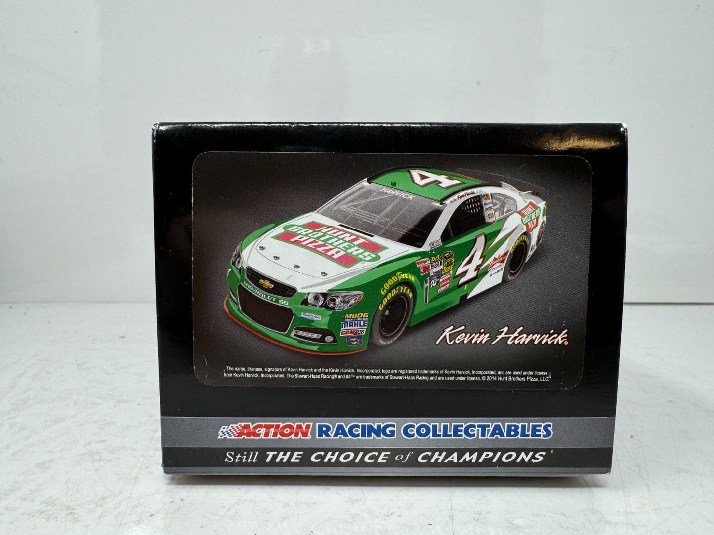 Lionel Racing Nascar #4 Kevin Harvick Hunts Brothers Pizza 2014 Chevy SS 1:24 Diecast