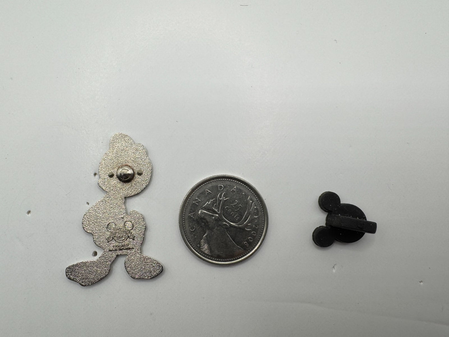 Disney Nephew Series (Huey) Trading Pin DC2S10