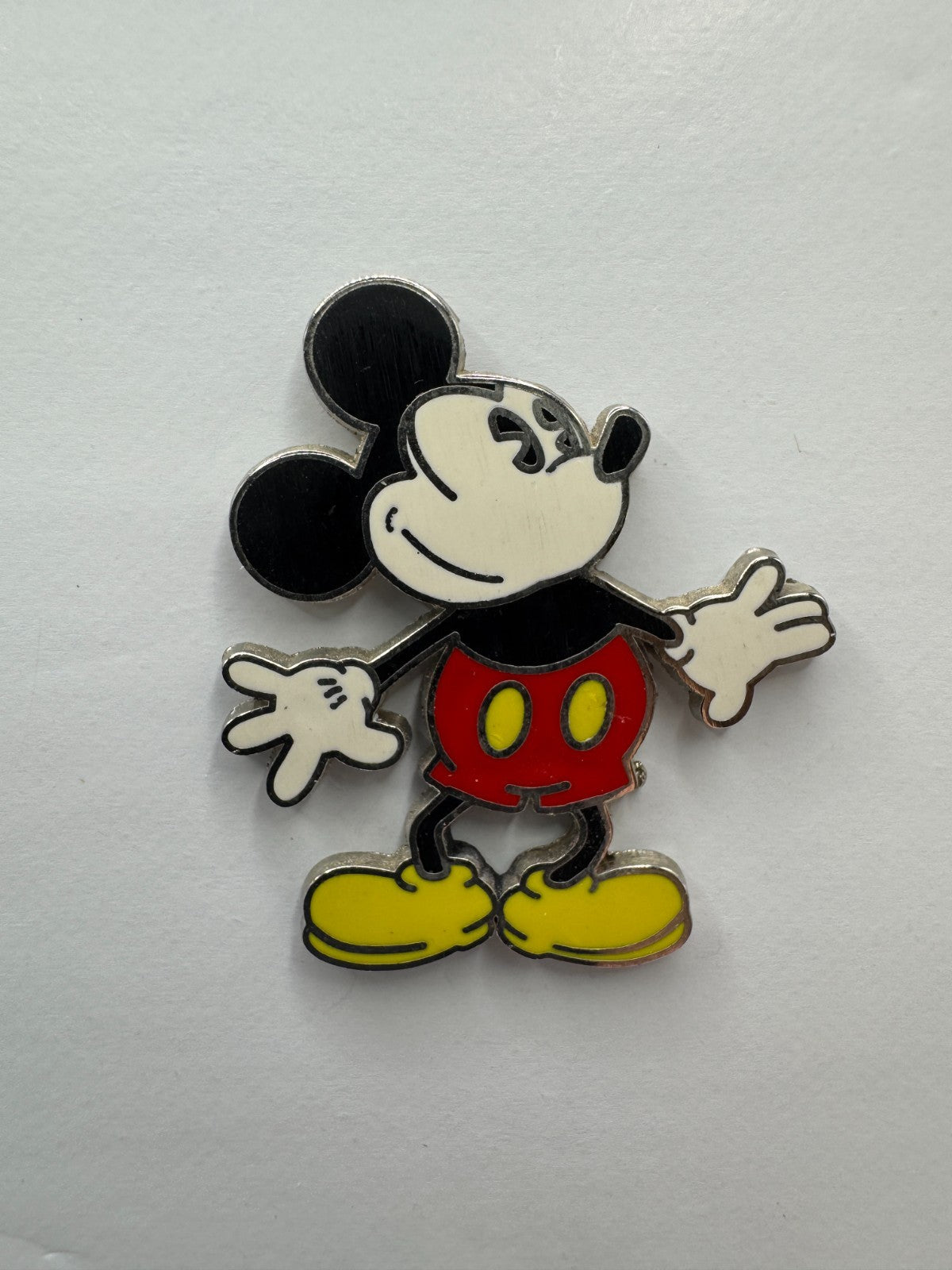 Disney Mickey Mouse Pie Eyed Classic Mickey Trading Pin DC2S1